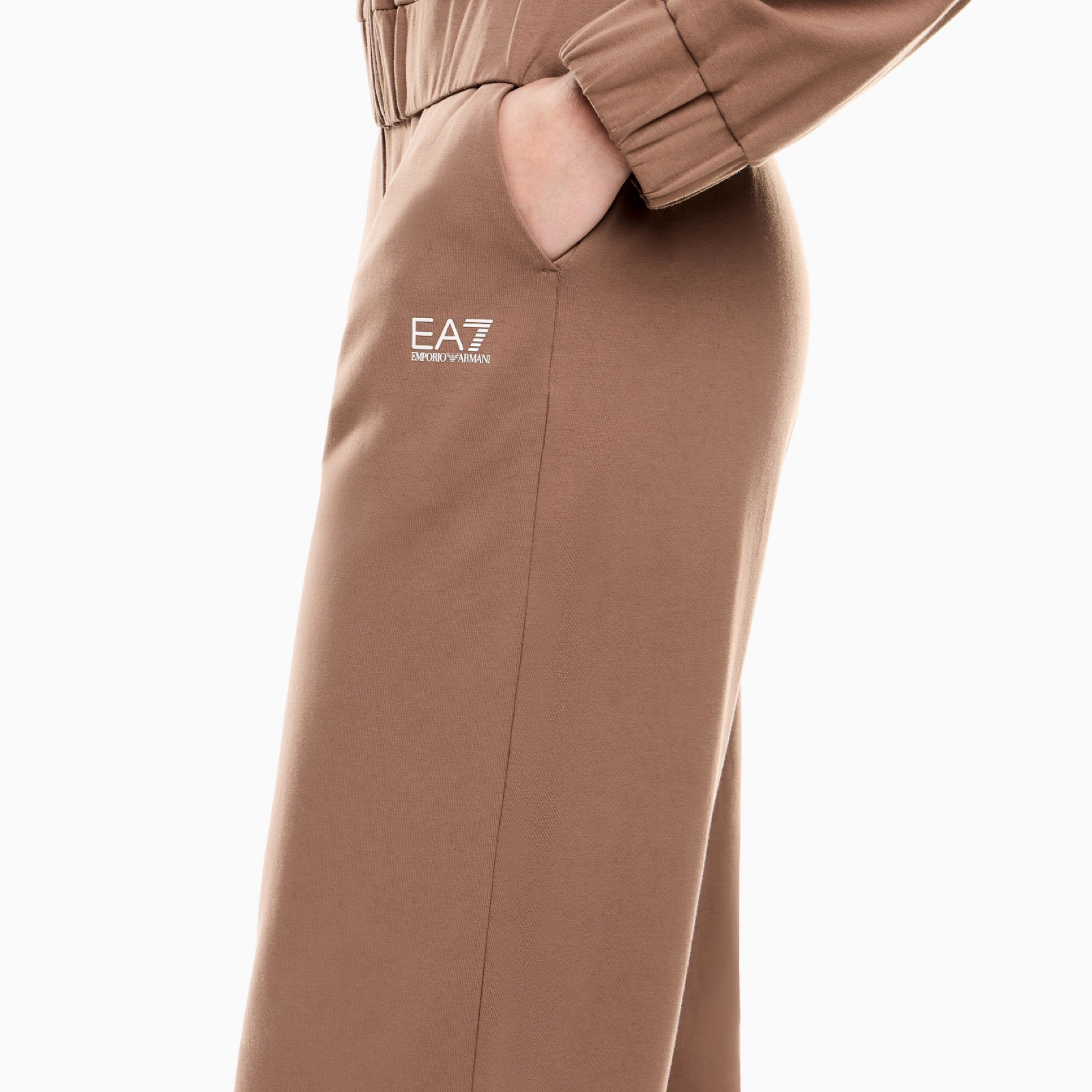 Дамски екип EA7 Emporio Armani Tracksuit 7W000118 AF13135 Close-Up