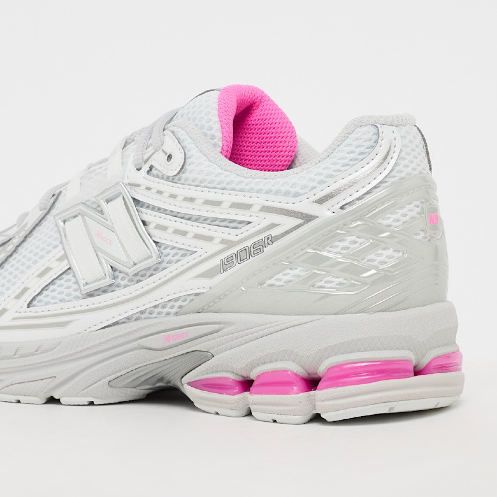 Дамски маратонки New Balance 1906R Women Sneakers G19065PB Close-Up