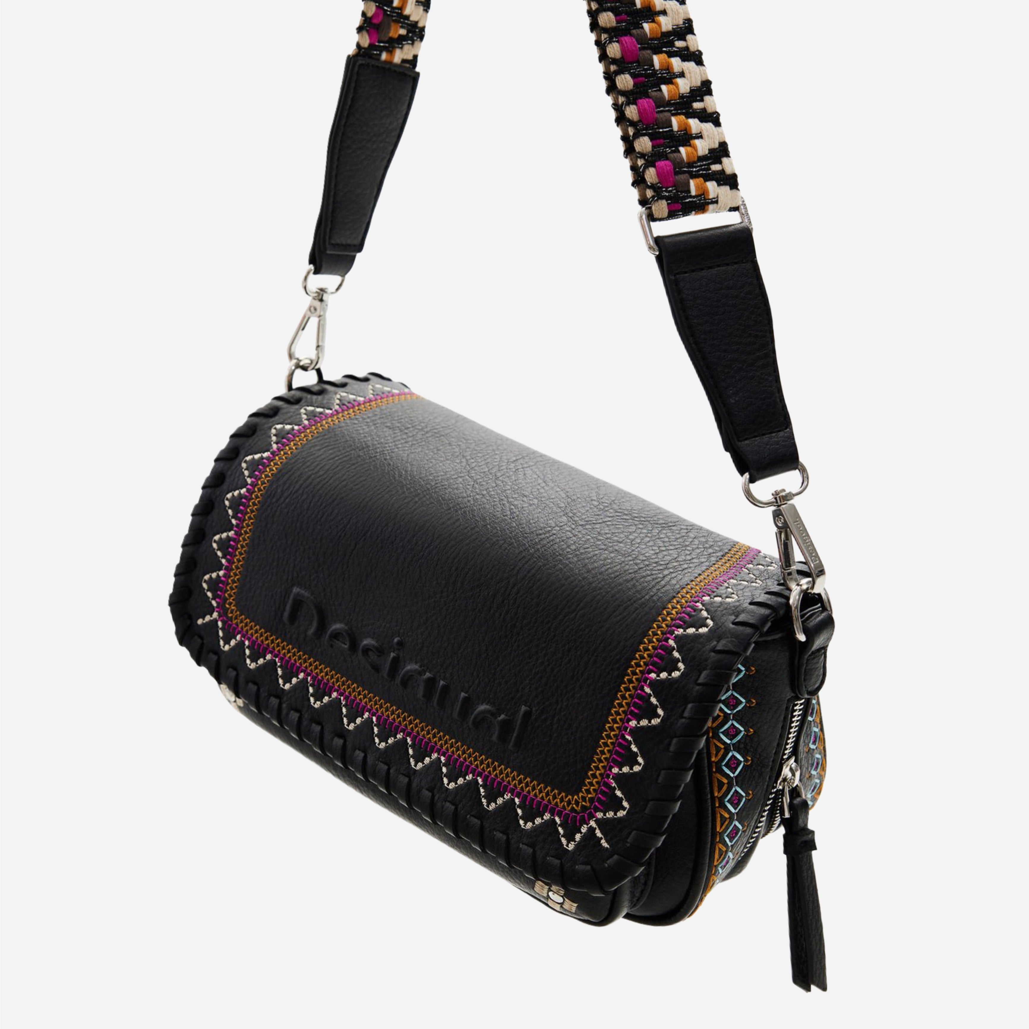 Дамска чанта за рамо с бродерии Women’s midsize embroidered shoulder bag Desigual 23WAXP02 2000U Black