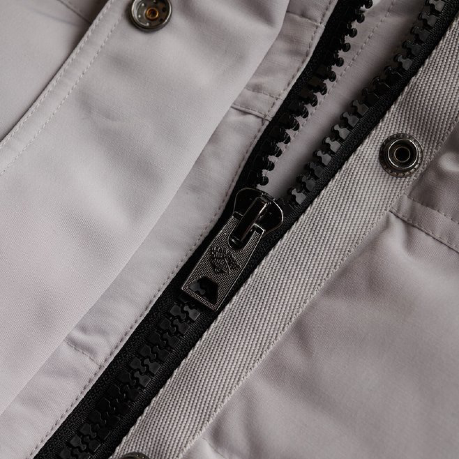 Дамско сиво яке Superdry Everest Women Jacket W5011785A Close-Up