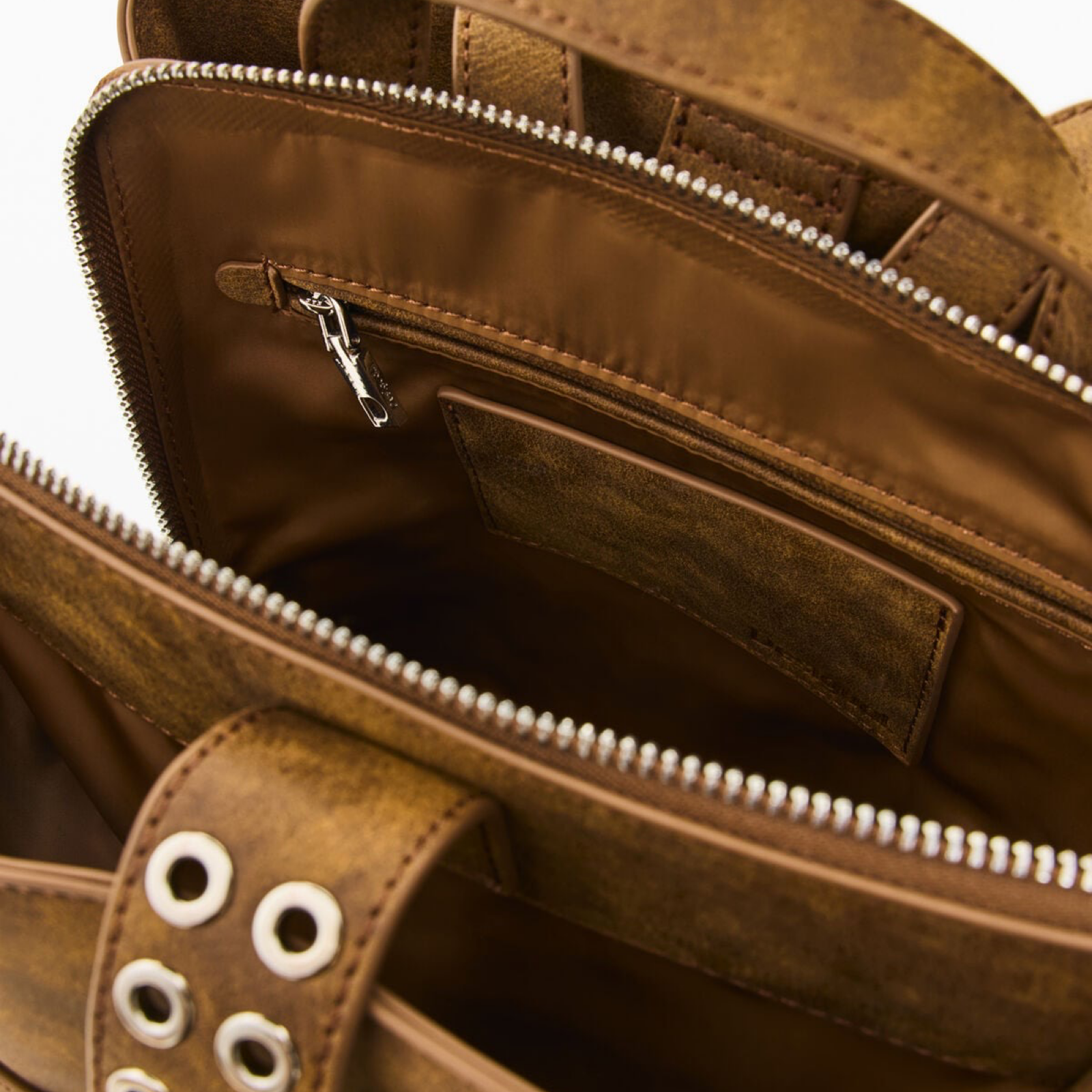 Дамска раница Desigual Women Backpack 26WAKP19 6011 Inside View