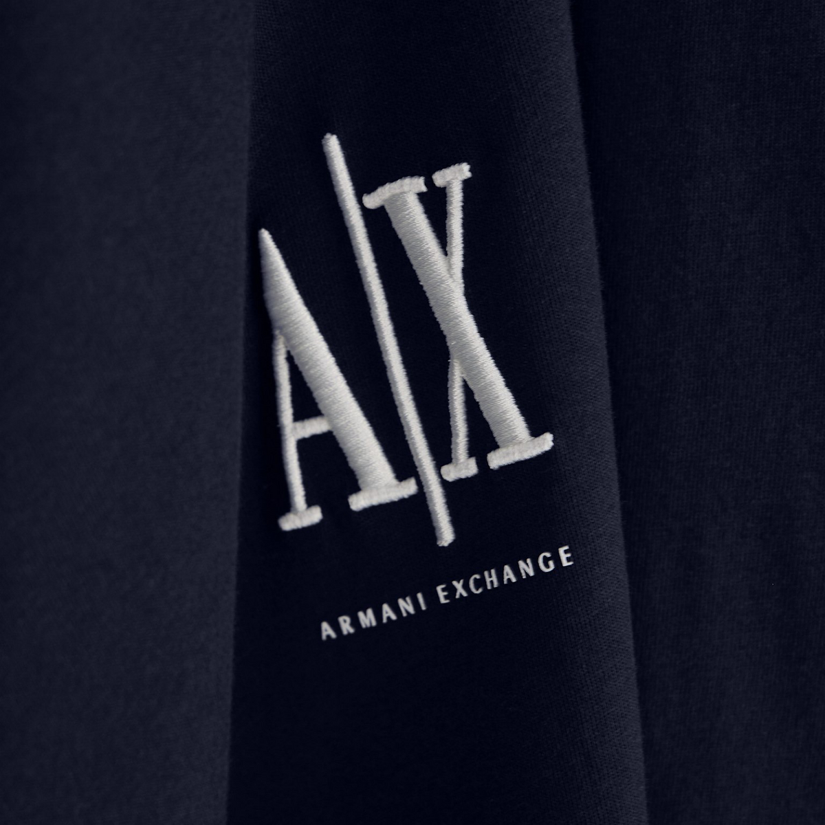 Мъжка синя блуза Armani Exchange Men Long Sleeve T-shirt XM000364 AF12308 UB101 Close-Up