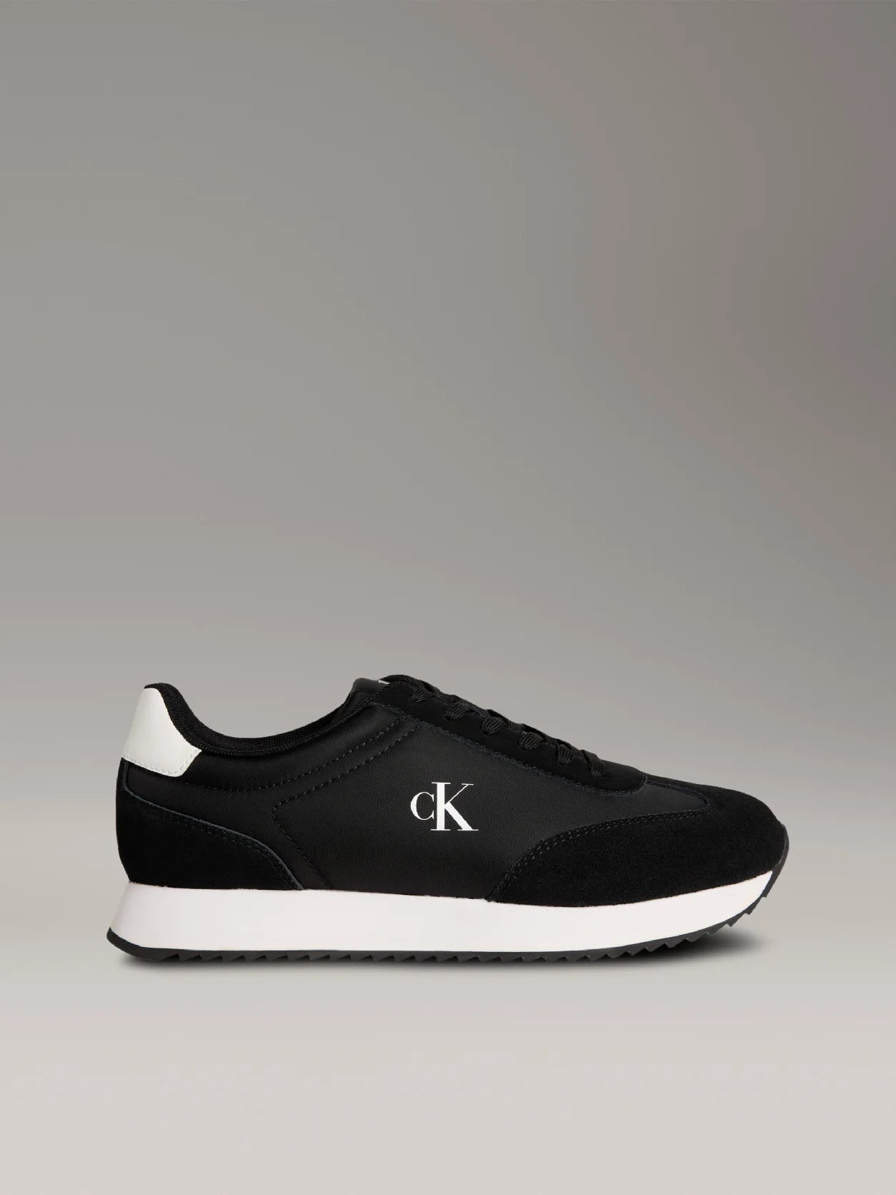 Мъжки маратонки Men’s sneakers Calvin Klein YM0YM013250GMl Black lateral view