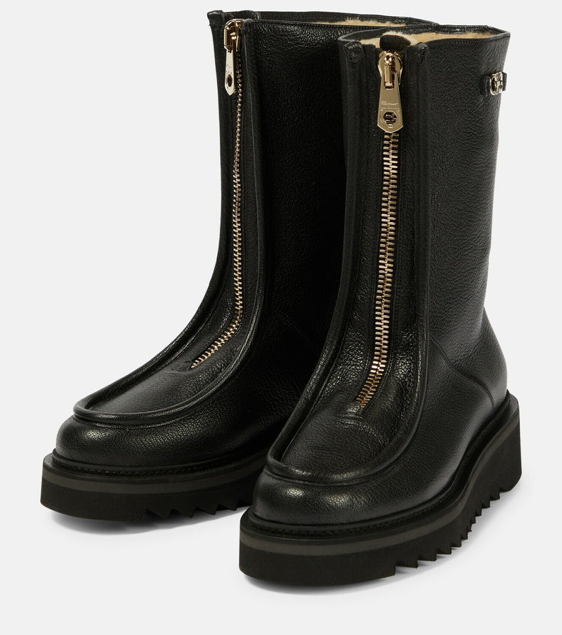 Мъжки ботуши Women’s leather boots Salvatore Ferragamo 01E247756800 Black front view 2
