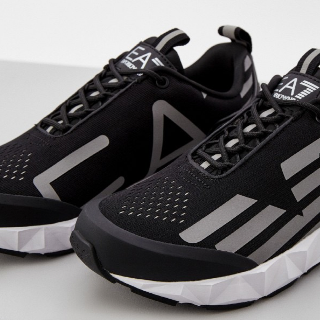 Мъжки маратонки EA7 Emporio Armani
X8X033 XCC52 N629