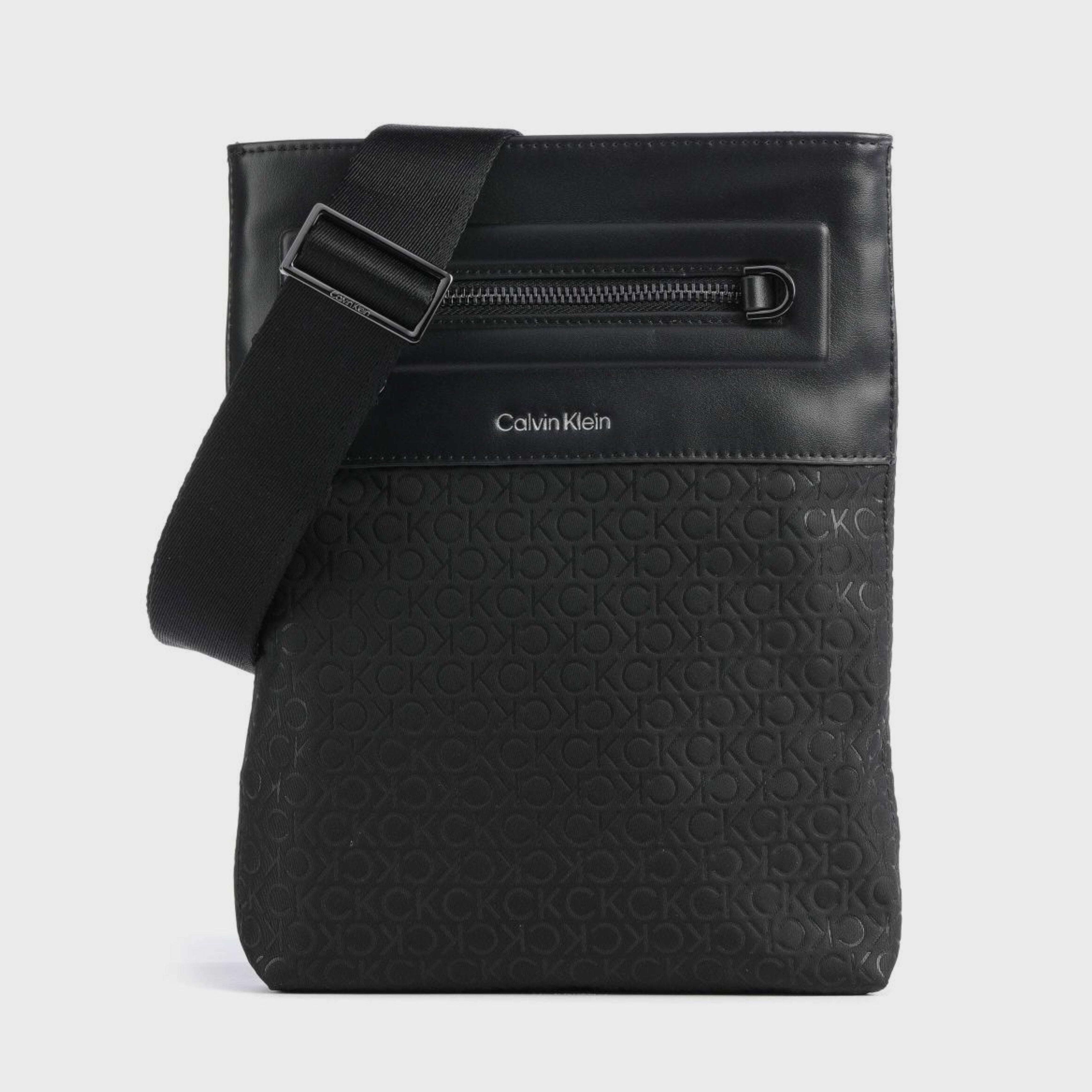 Мъжка чанта Men’s crossbody bag Calvin Klein K50K510823 Black front view