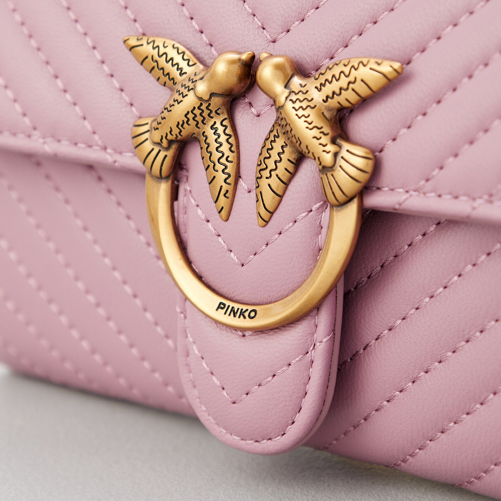 Дамска розова клъч чанта Pinko Women Clutch Bag 100062 A0GKN 46Q Close-Up