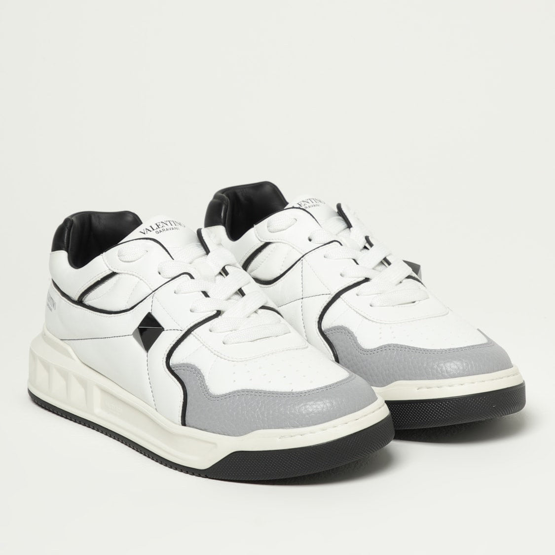 Мъжки кецове Men’s sneakers Valentino Garavani One Stud 7Y2S0E71NWN 0N2