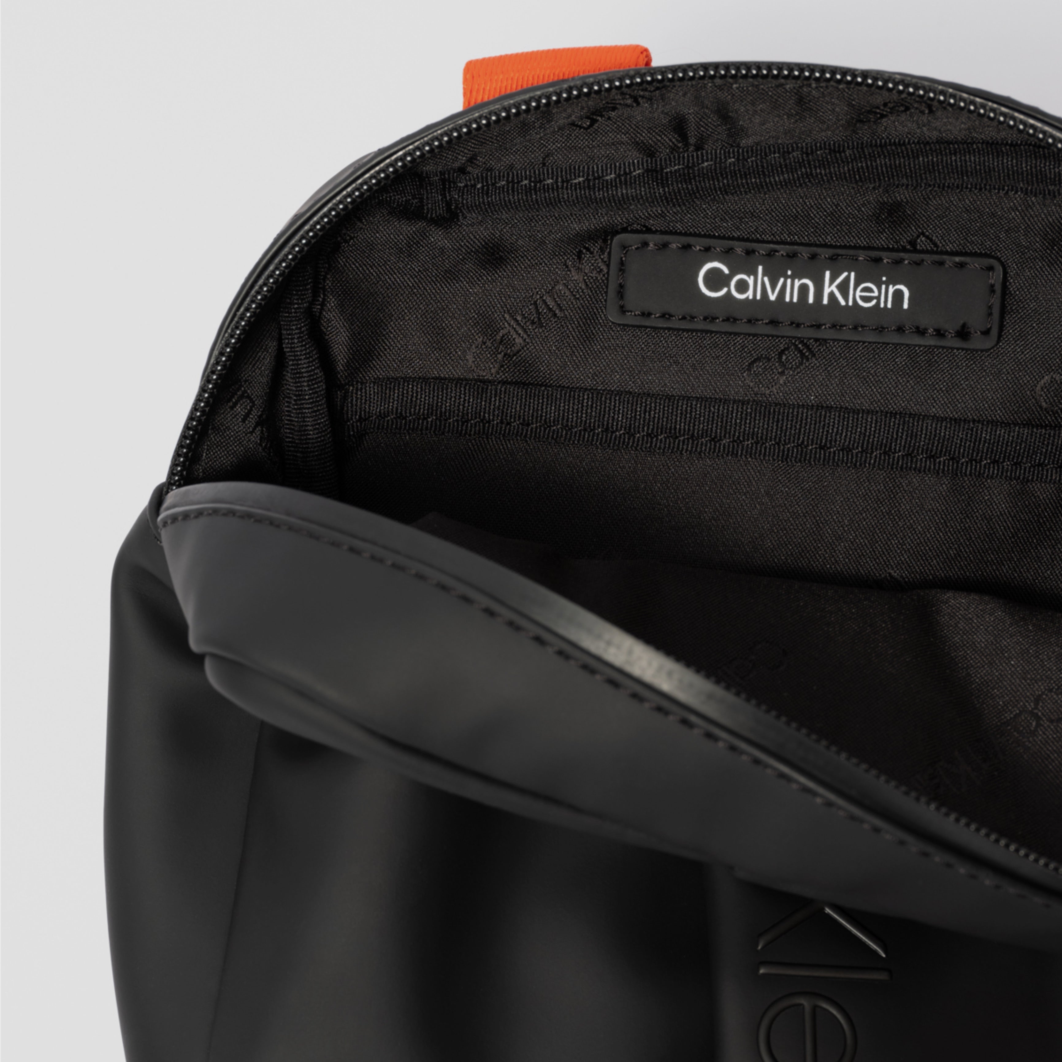 Мъжка чанта Men’s crossbody bag Calvin Klein K50K509560 Black inside view