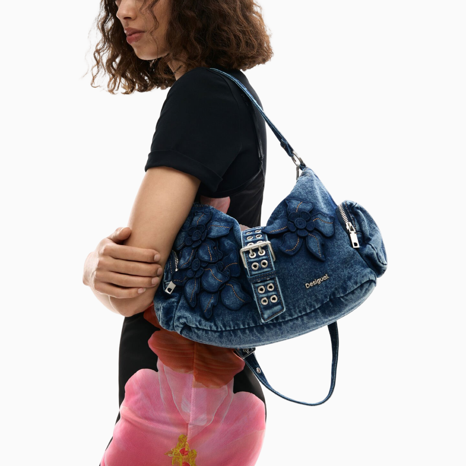 Дамска чанта Desigual Women Handbag 26SAXD21 5008U Model View