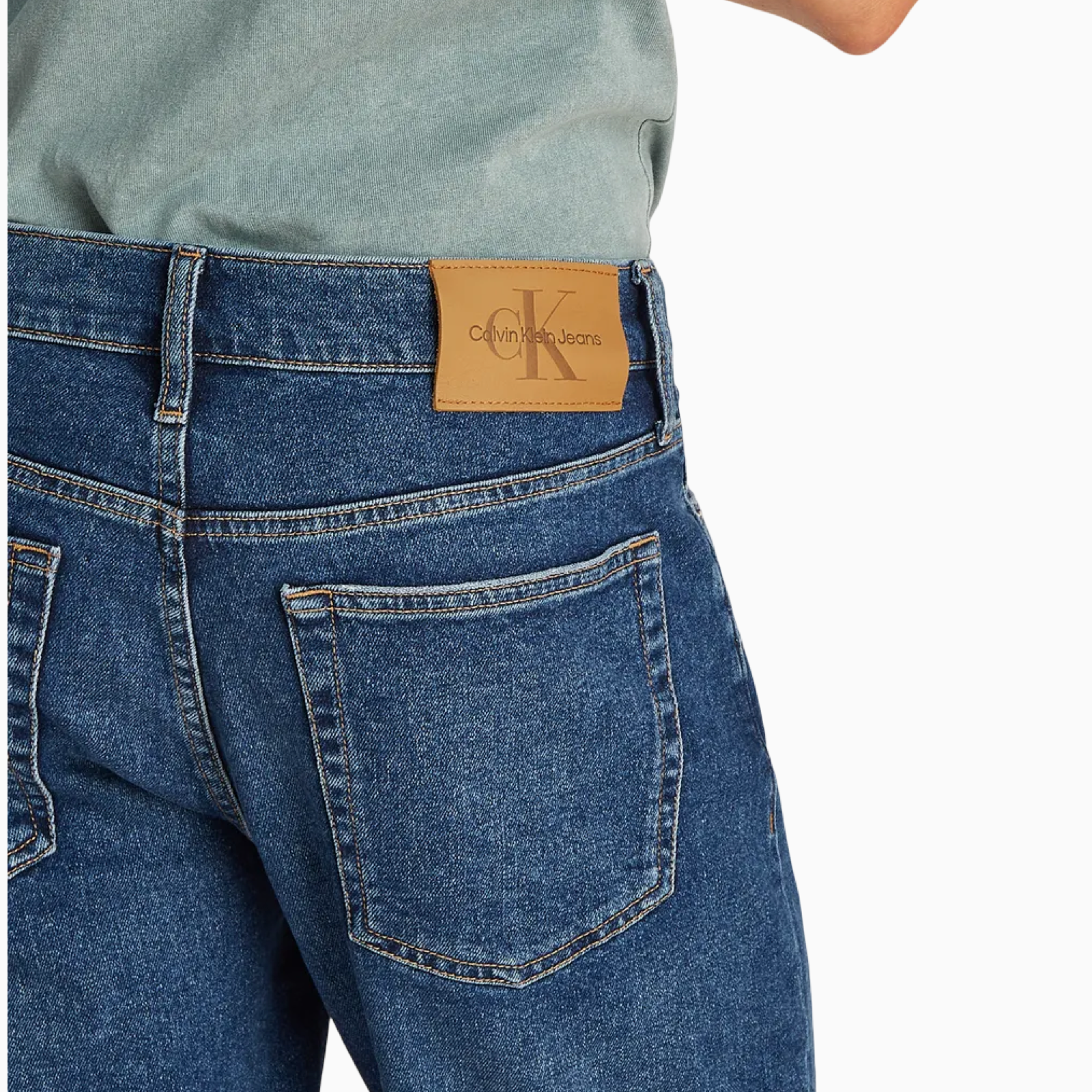 Мъжки дънкови къси панталони Calvin Klein Jeans Men Denim Shorts J30J327184 1BJ Front View Close-Up
