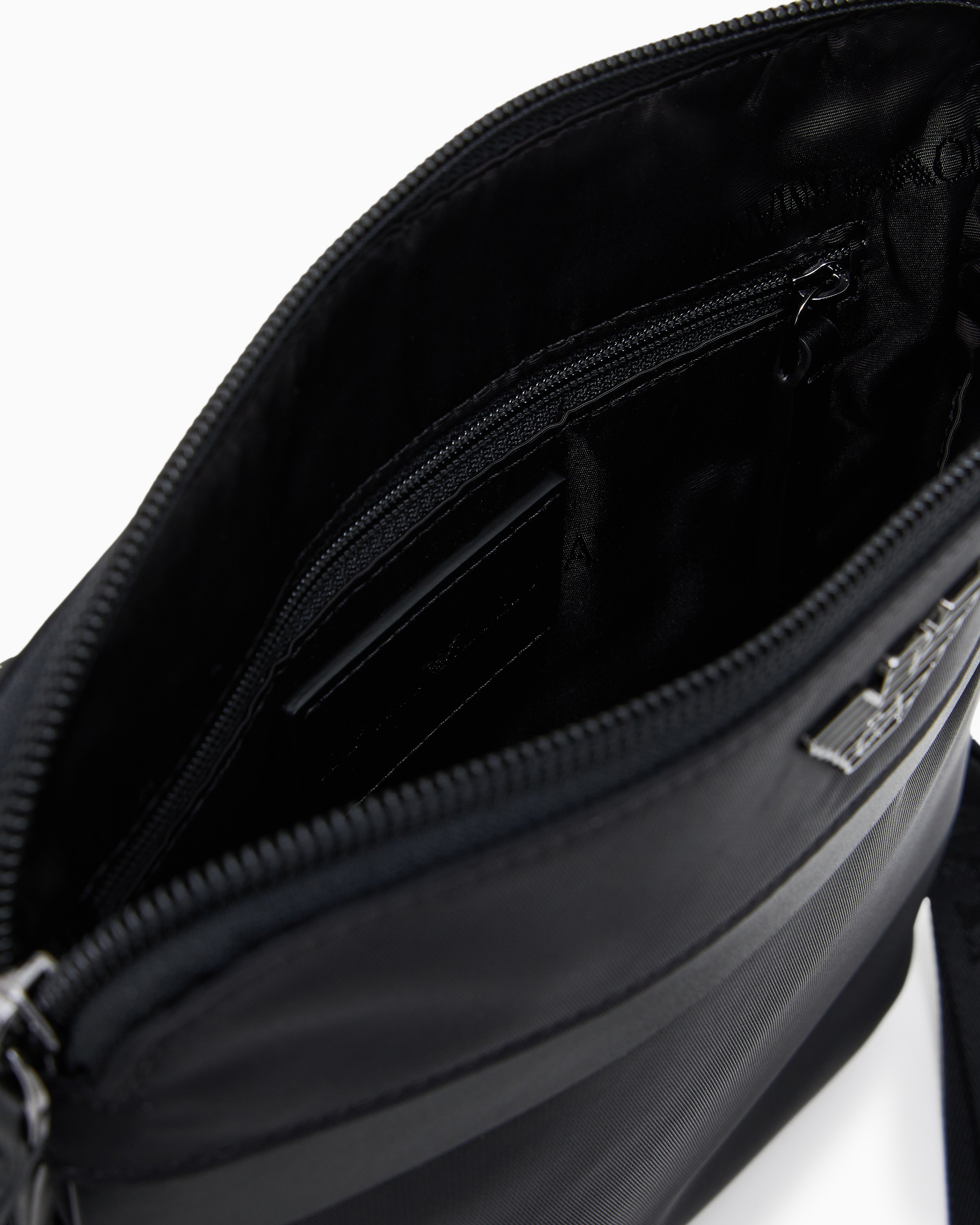 Мъжка чанта Emporio Armani EM001807 AF13454 UC001 Top View
