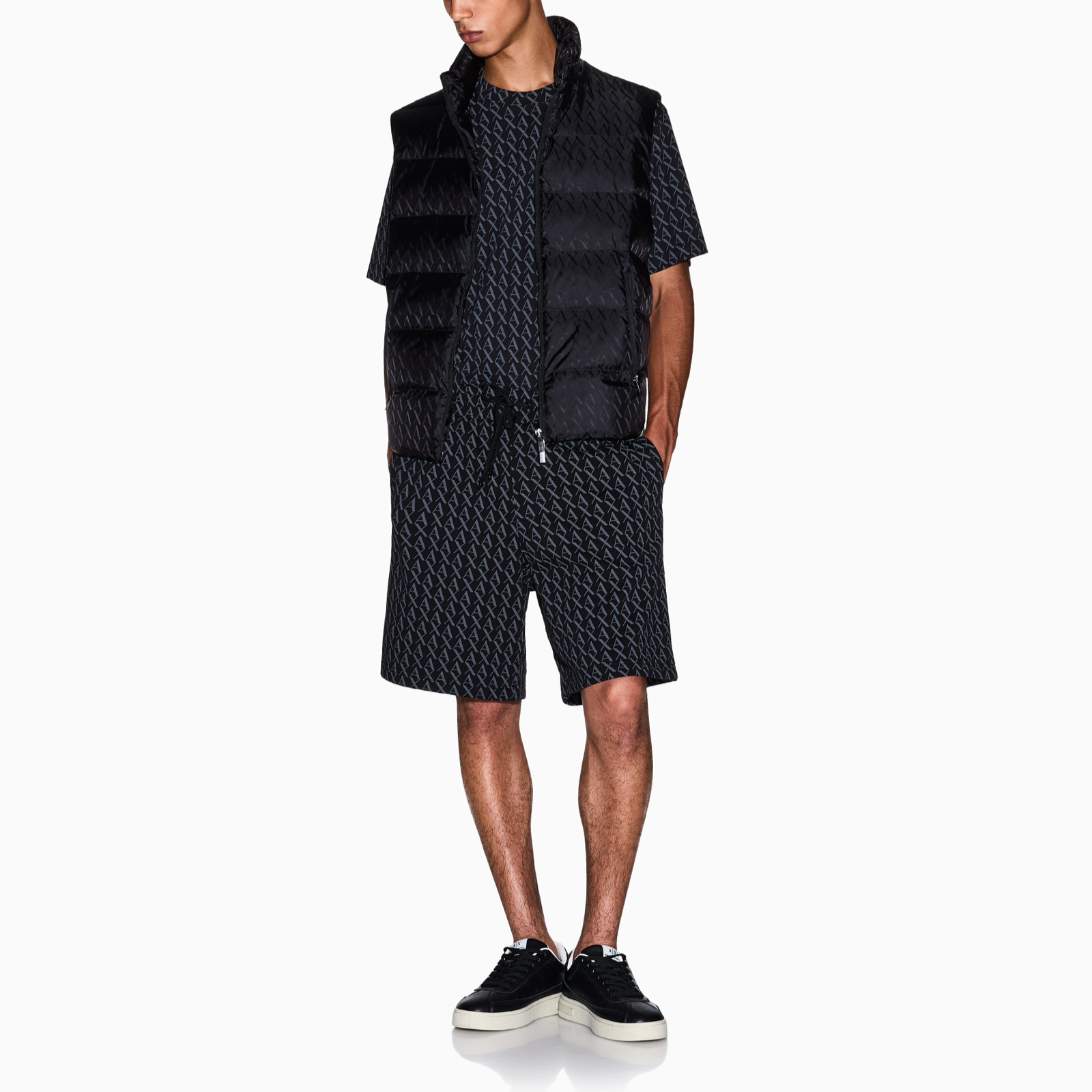 Мъжки елек Armani Exchange Men Gilet XM001581 AF16628 UC001 Front View