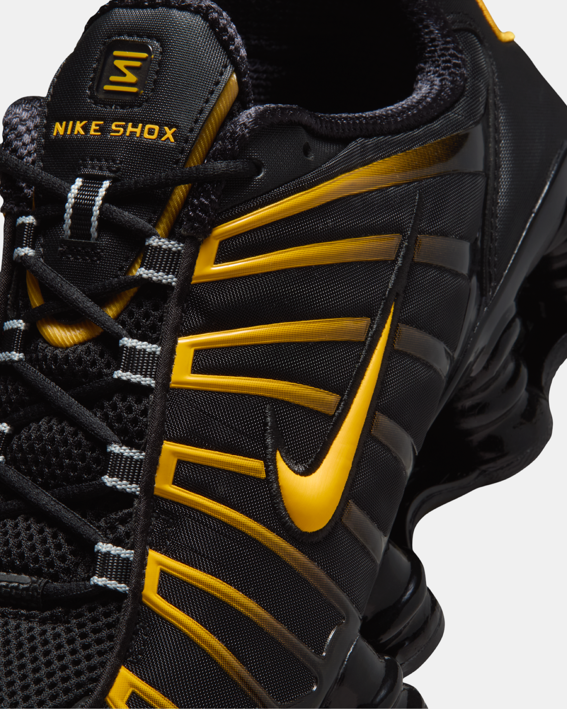 Мъжки маратонки Nike Shox TL Black/University Gold AV3595-013 Close-Up