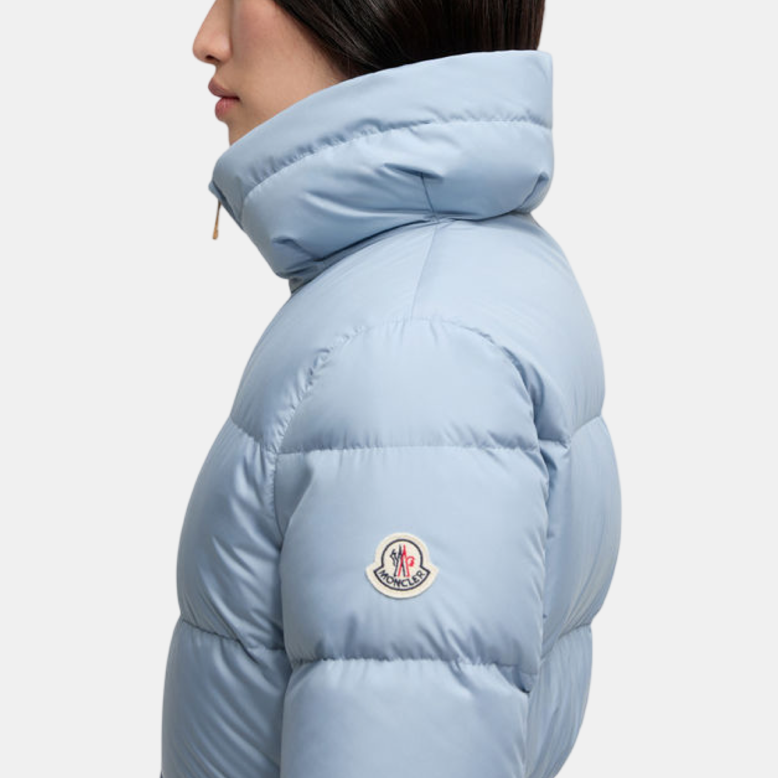 Дамско яке Women’s short down jacket Moncler Dourble K20931A00229597YW715 Light Blue close-up view