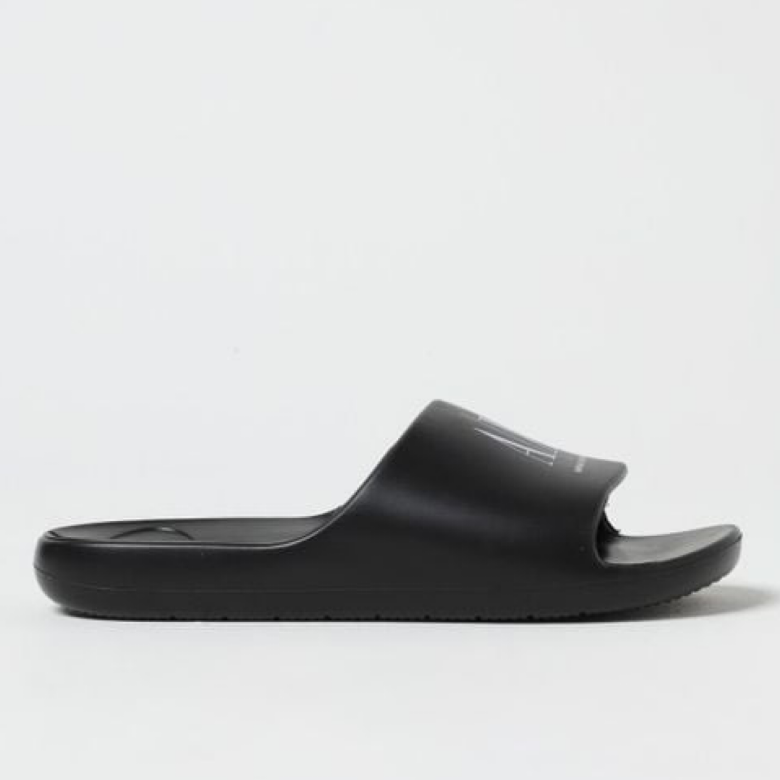 Дамски черни чехли Armani Exchange
XDP038 XV703