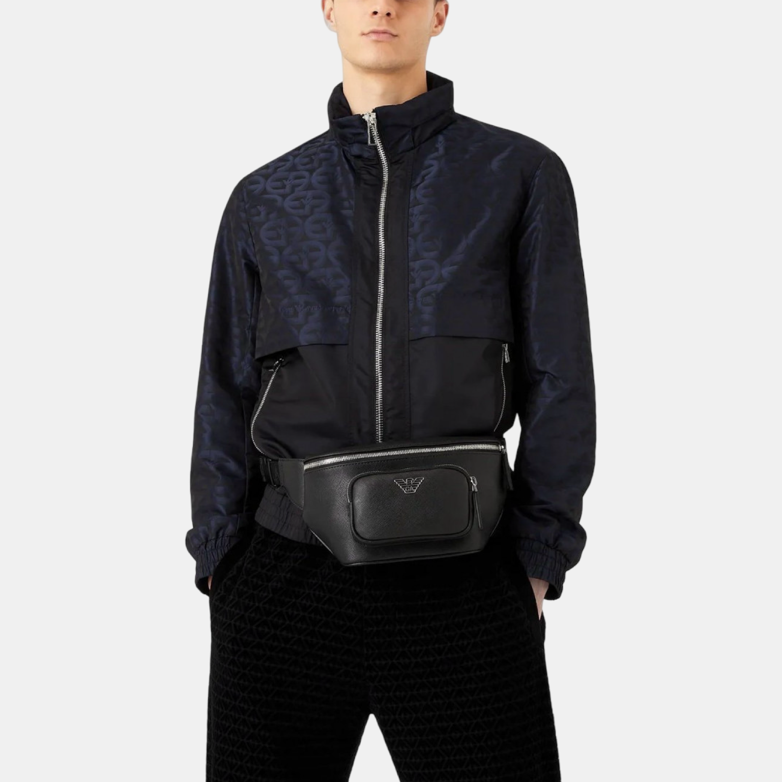 Мъжка чанта за кръст Emporio Armani
Y4O238 Y138E 81072 Model View