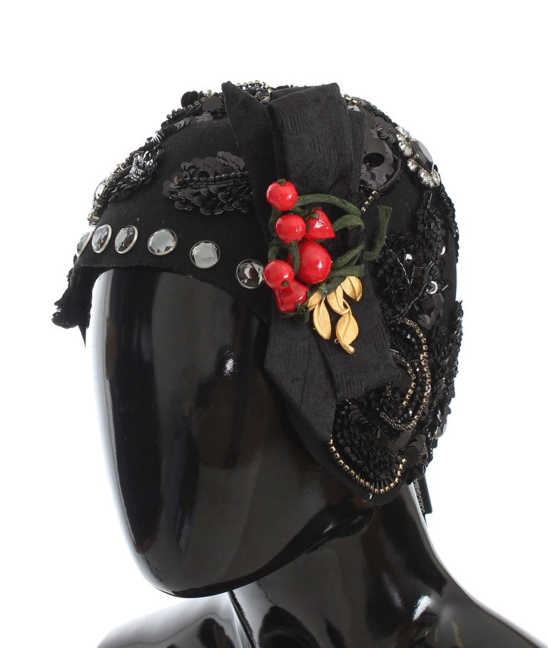 Елегантна черна клош шапка, украсена с кристали Dolce & Gabbana