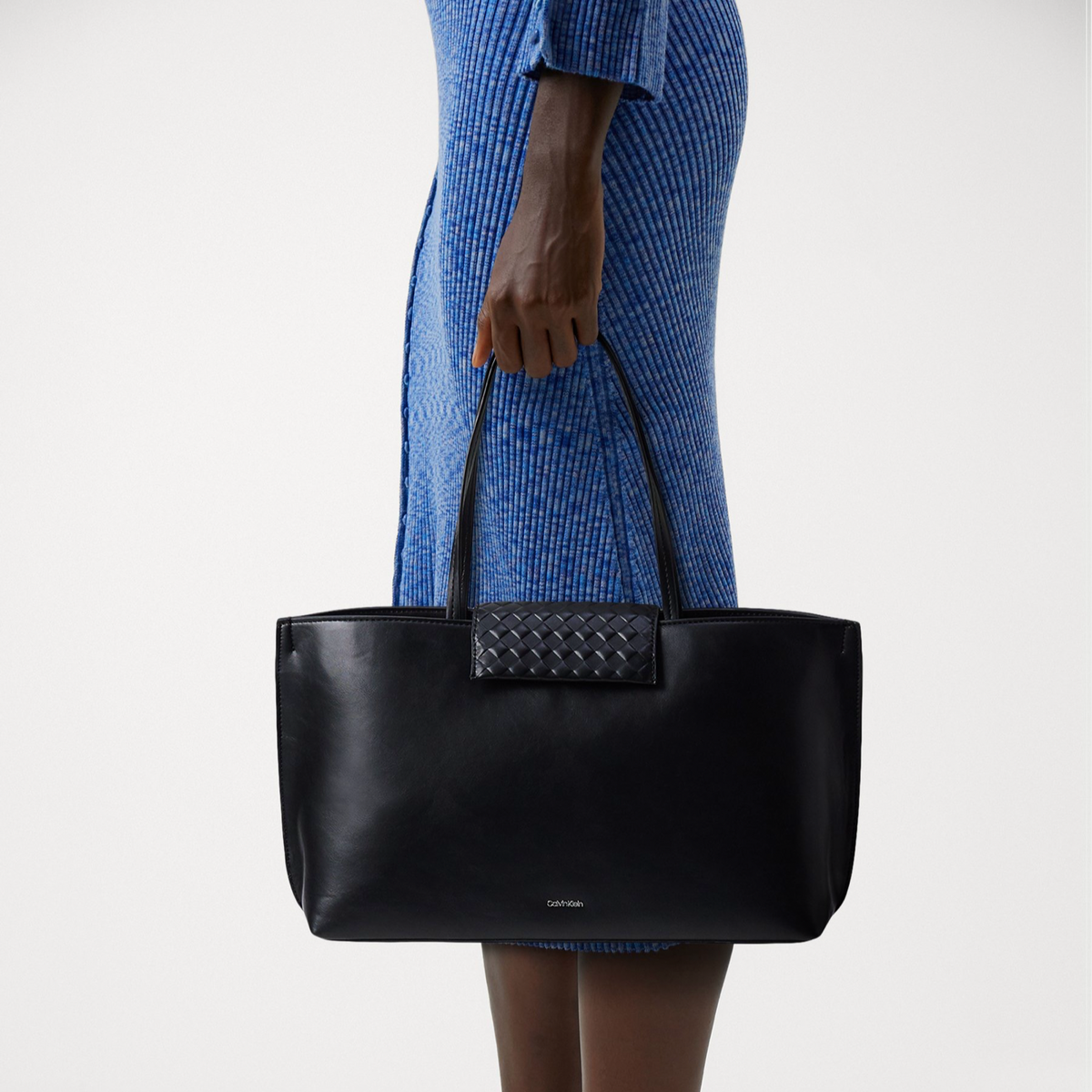 Дамска чанта Calvin Klein Women Handbag K60K611885 BEH Hand View