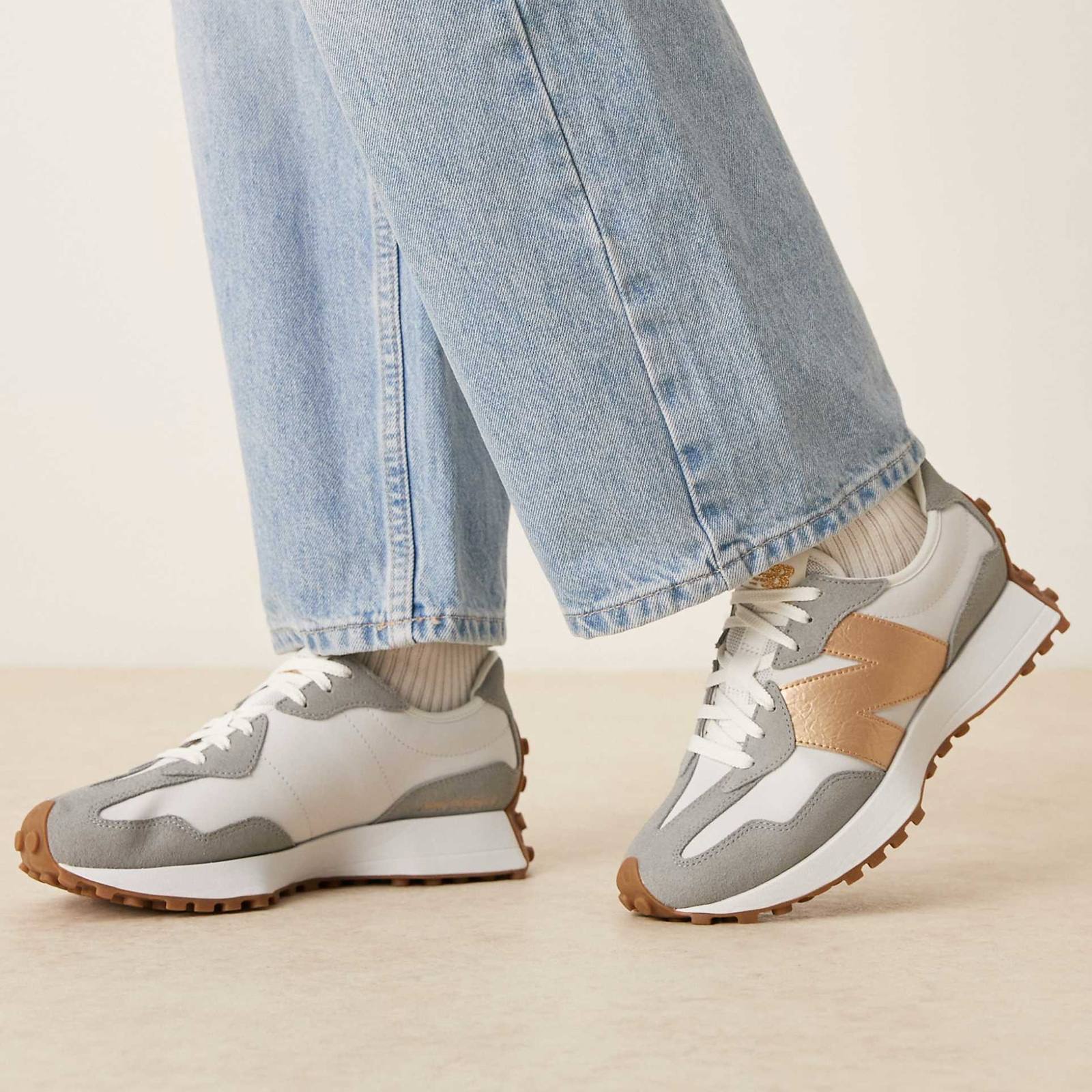 Дамски маратонки New Balance W3279NT Women Sneakers Model View