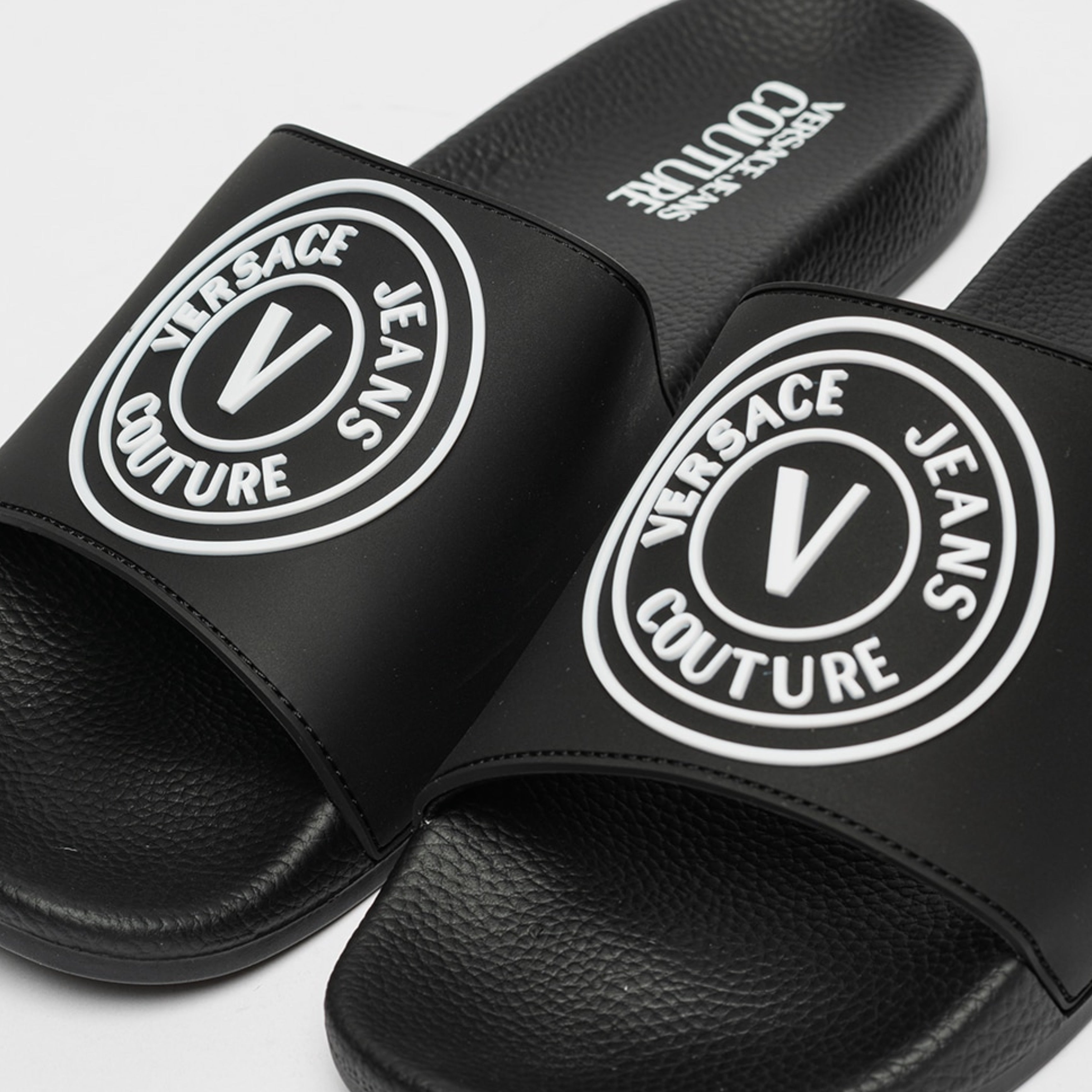 Мъжки чехли джапанки Versace Jeans Couture 76YA3SQ3 ZS192 в черно