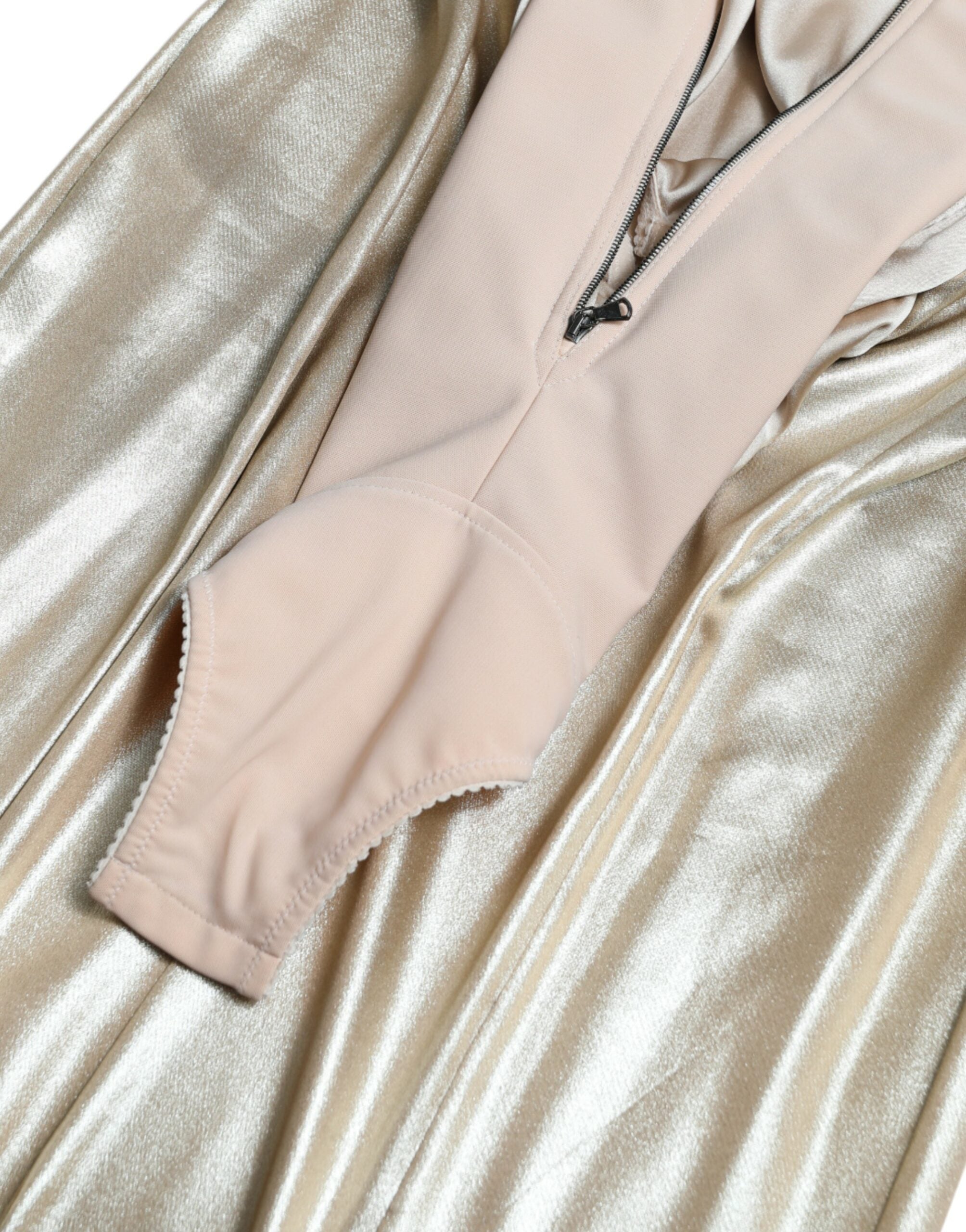 Dolce & Gabbana Елегантна метална златиста рокля-калъф с кристали