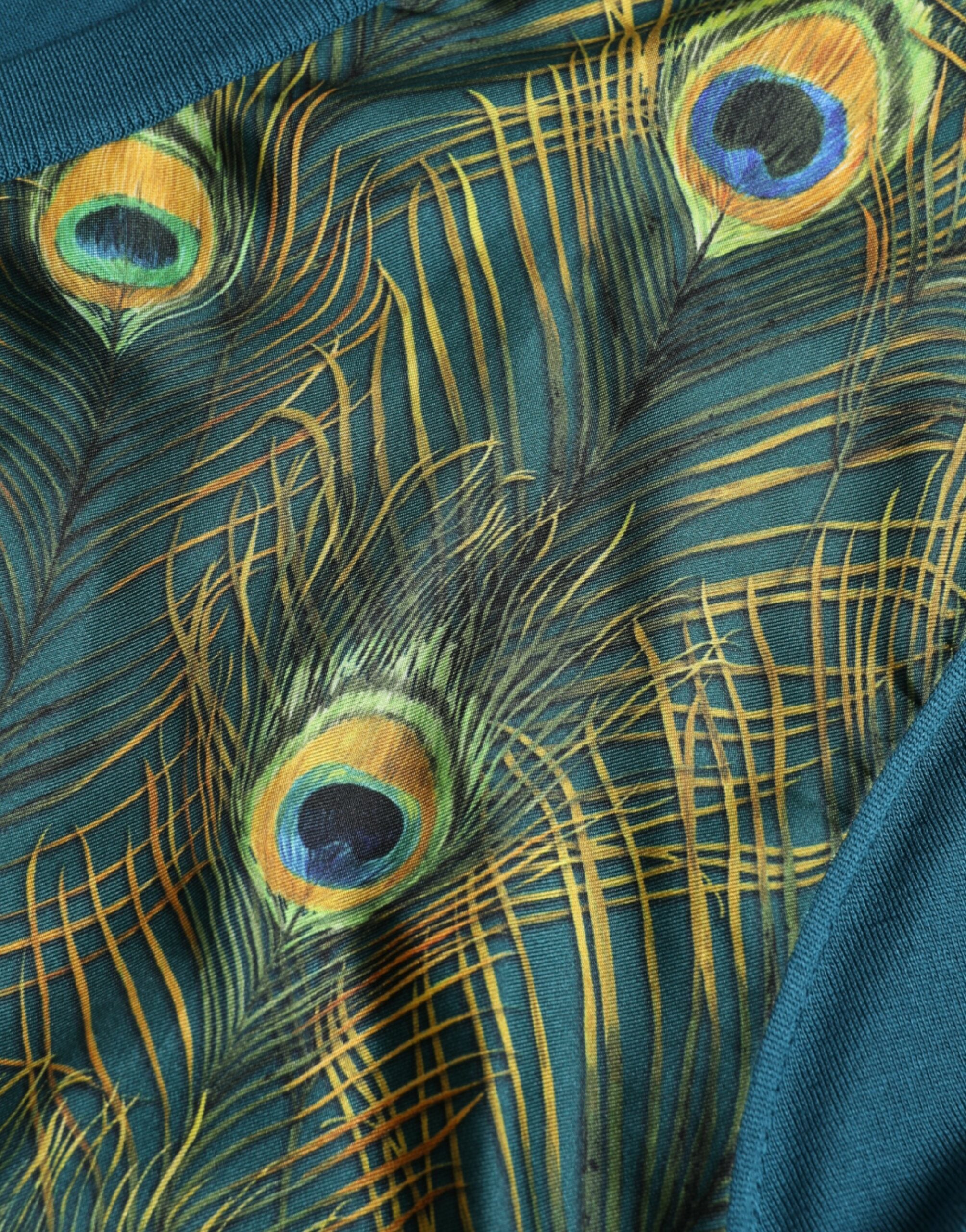 Копринен пуловер с V-образно деколте и паунови пера на Dolce & Gabbana