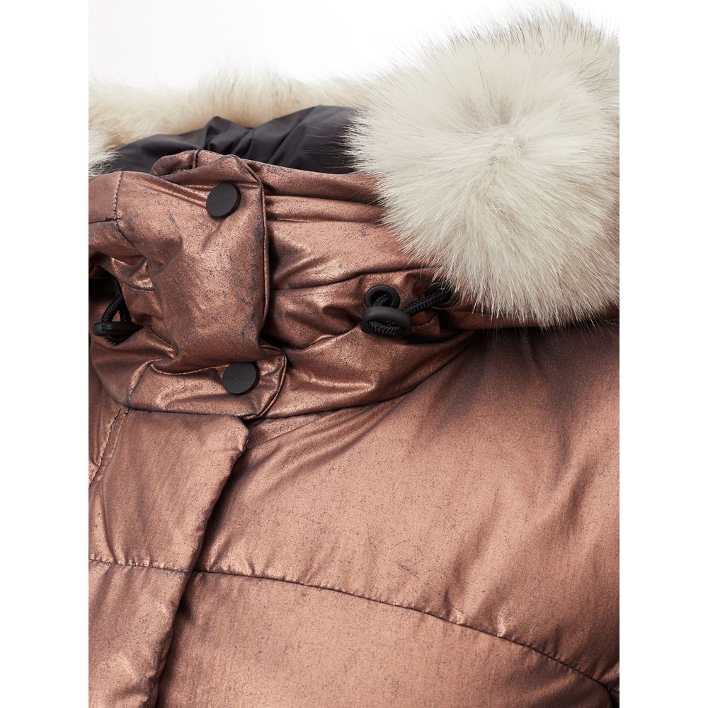 Дамско яке с косъм на качулката Women’s down jacket with fur hood Peuterey PED 3340 01181519 Bronze Close up view