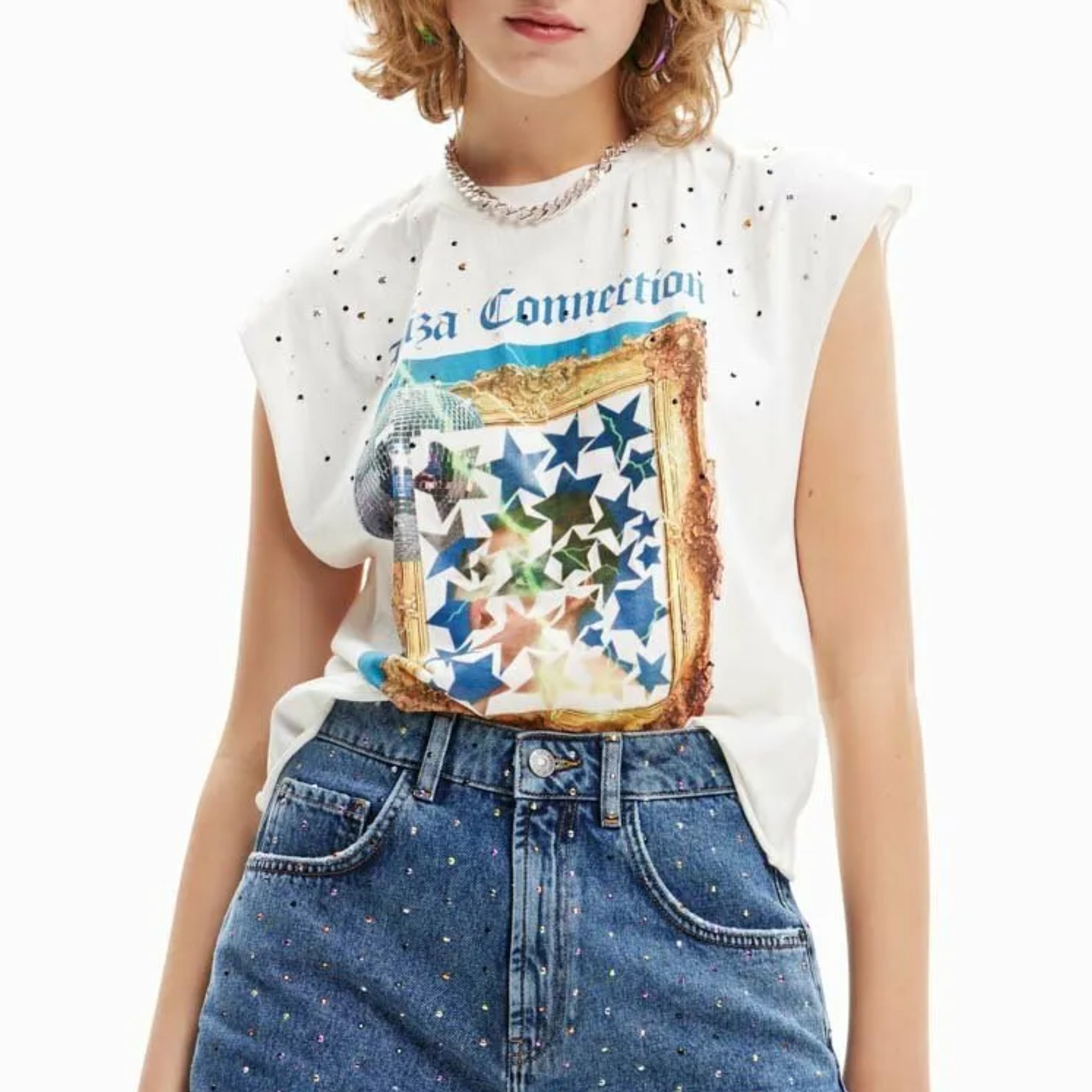Дамска тениска Desigual 23SWTK06 в бяло