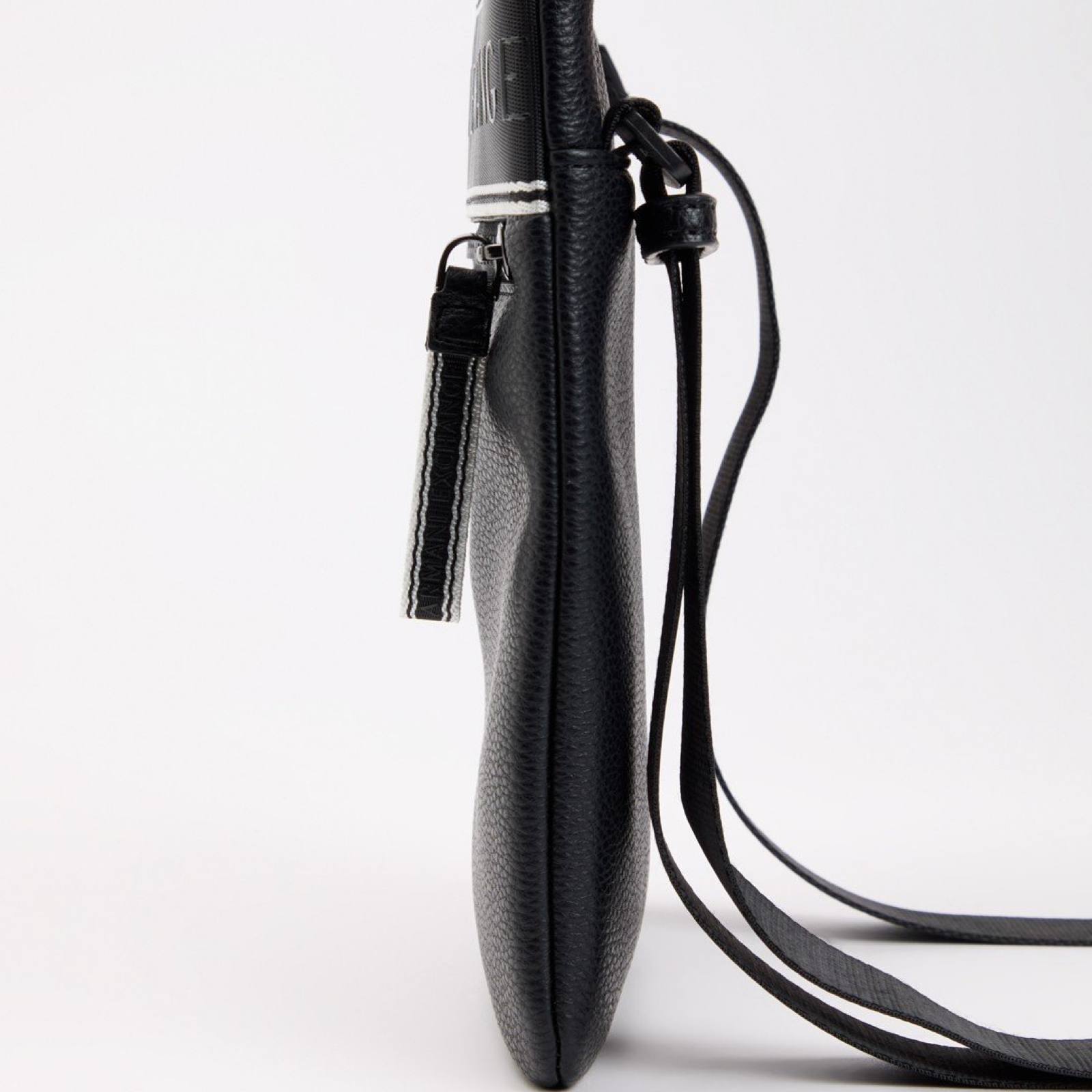 Armani Exchange мъжка чанта