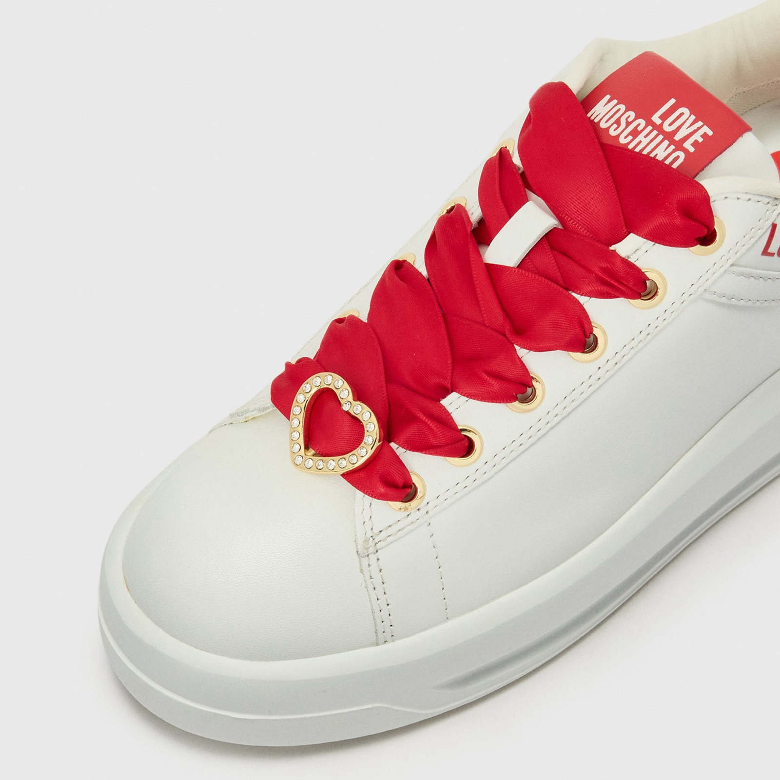 Дамски бели кецове Love Moschino Women Sneakers JA15165G1N Close-Up