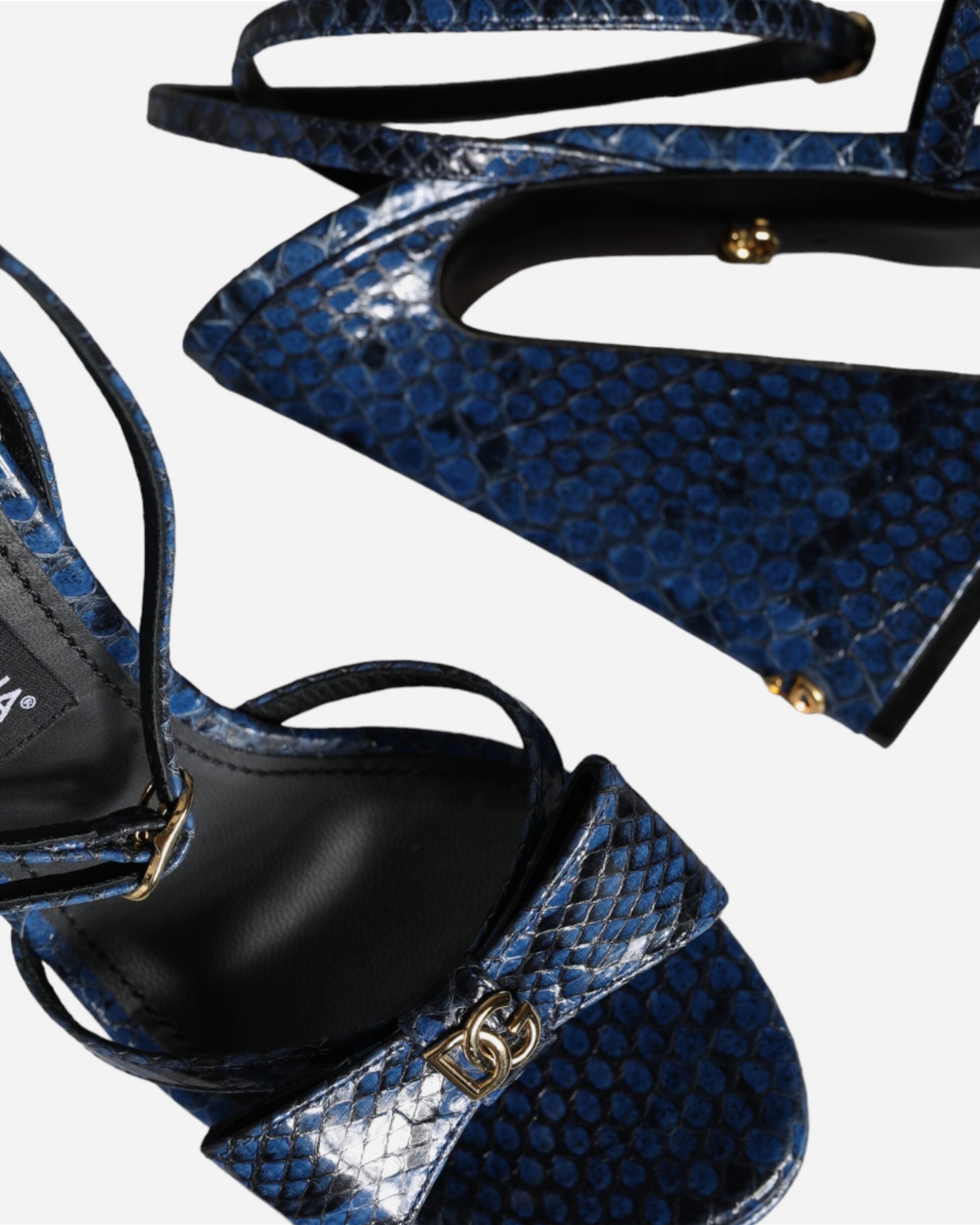 Дамски луксозни сини сандали на висок ток от кожа на питон DOLCE & GABBANA
Women’s Luxury Blue Python Leather Heels Sandals