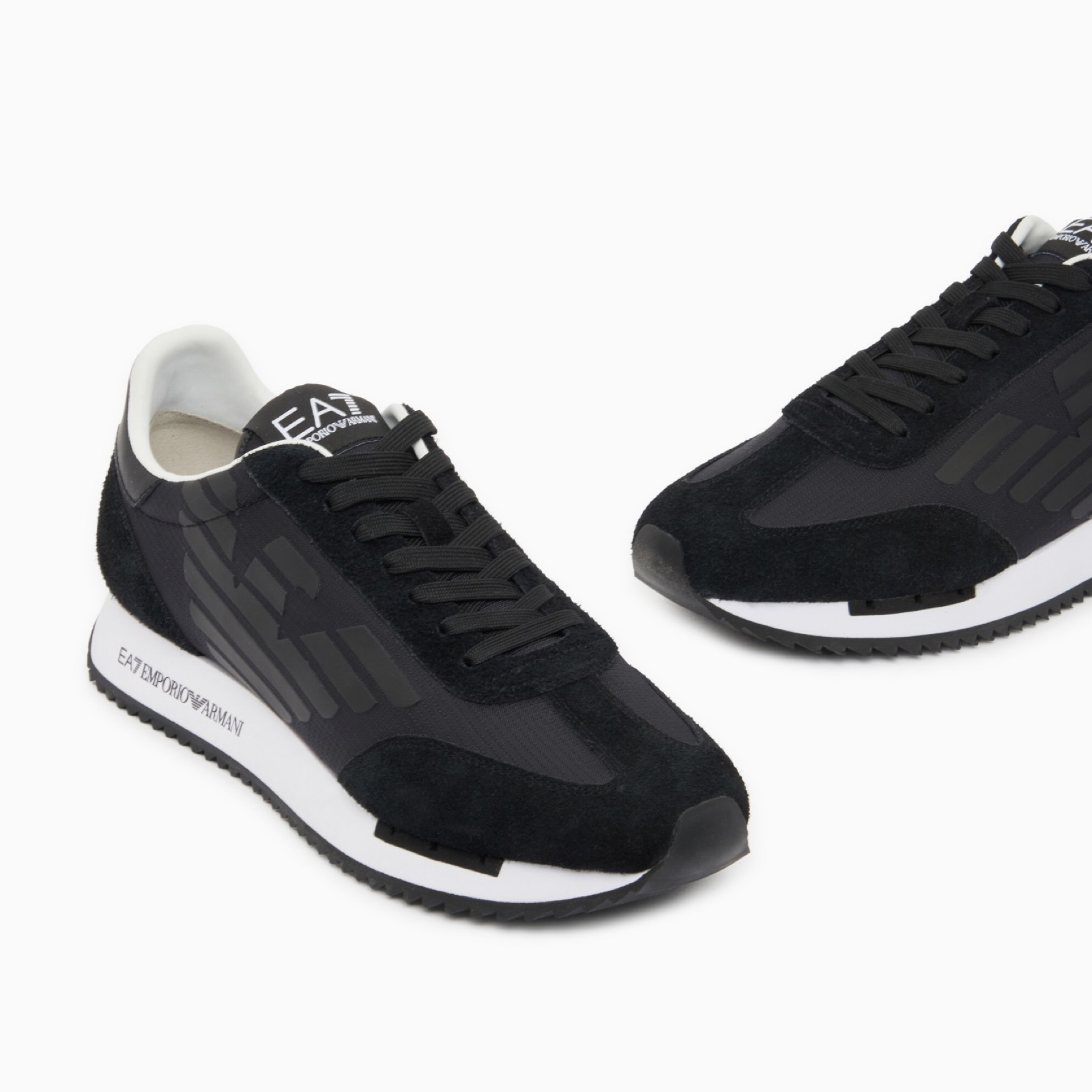 Мъжки маратонки EA7 Emporio Armani Men Sneakers 7M000870 AF28085 MC666 Close-Up