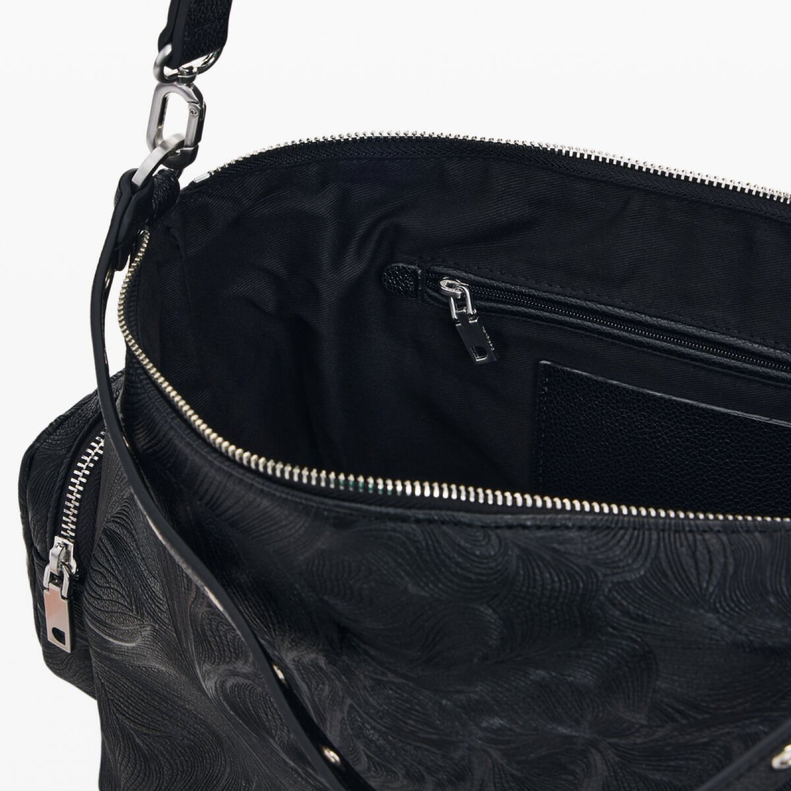 Дамска чанта Desigual Women Handbag 26SAXP79 2000U Inside View