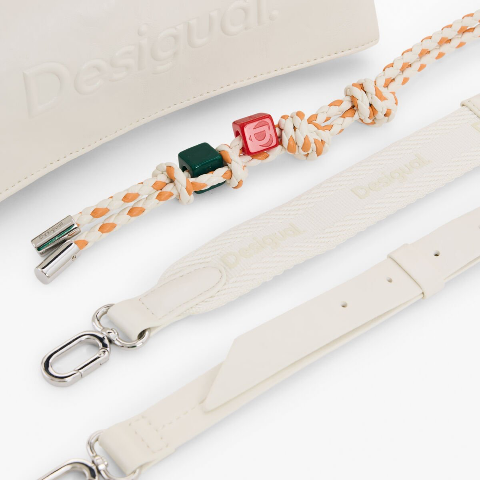 Дамска чанта Desigual Women Handbag 26SAXPAB 1008 Close-Up