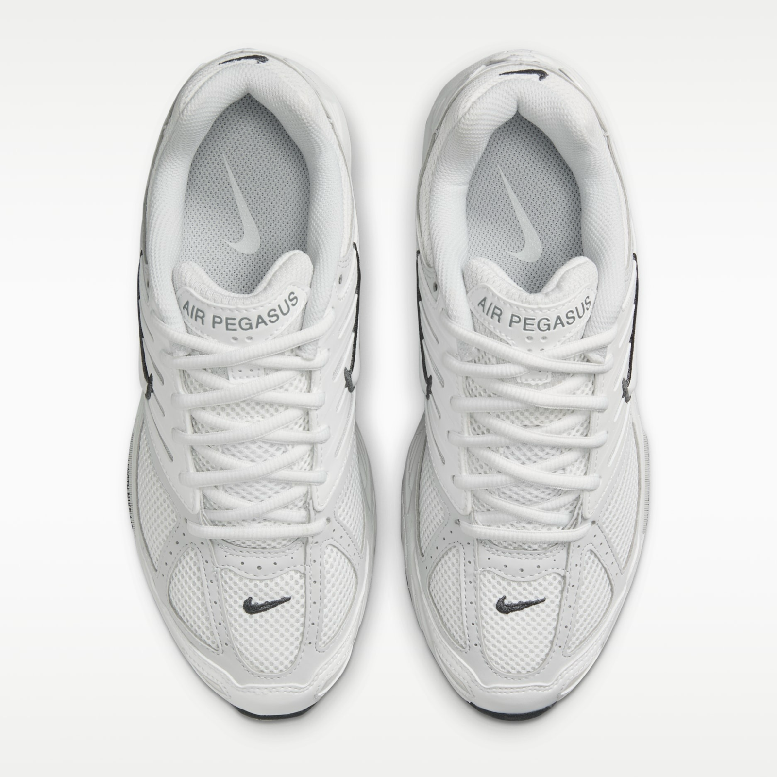 Дамски маратонки Nike Air Pegasus 2005 Women Sneakers HQ5718-103 Top View