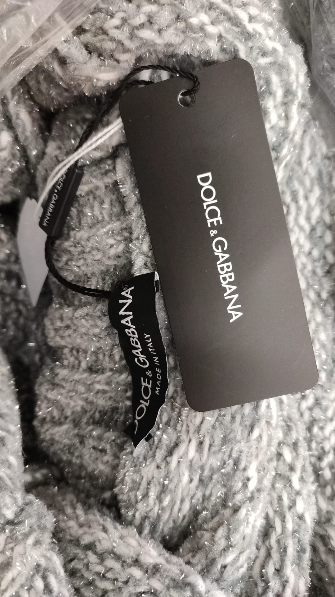 Dolce & Gabbana Елегантен сив пуловер с висока яка от кашмир
