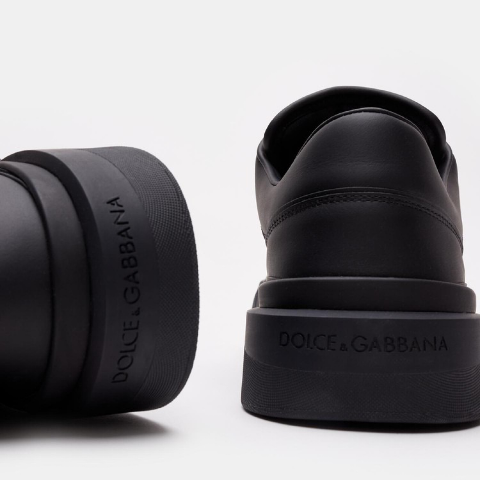 Dolce & Gabbana New Roma Men Sneakers Close-Up