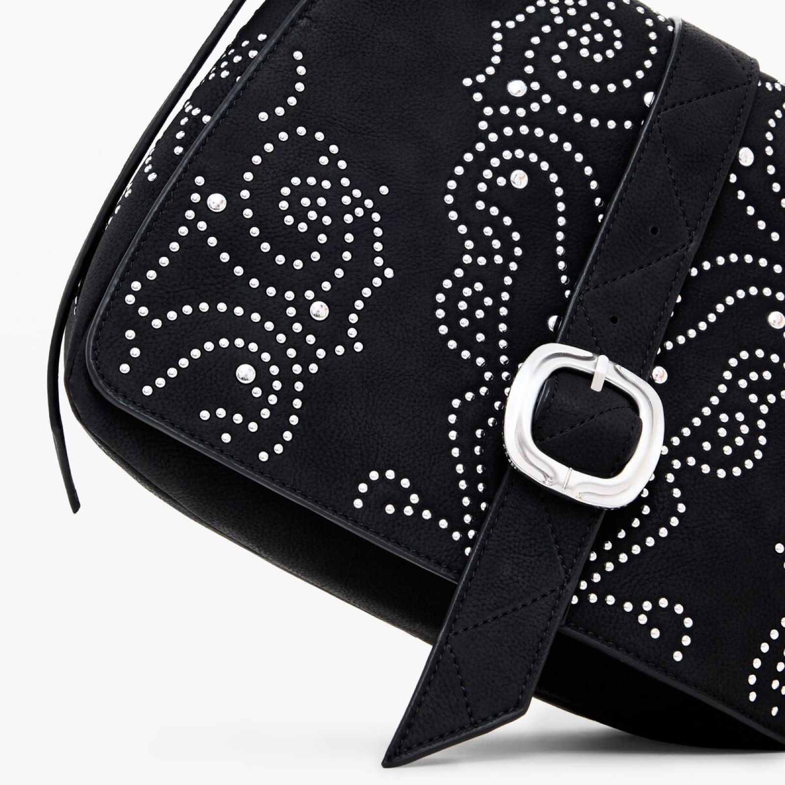 Дамска черна чанта Desigual Women Shoulder Bag 25WAXPBH 2000U Close-Up