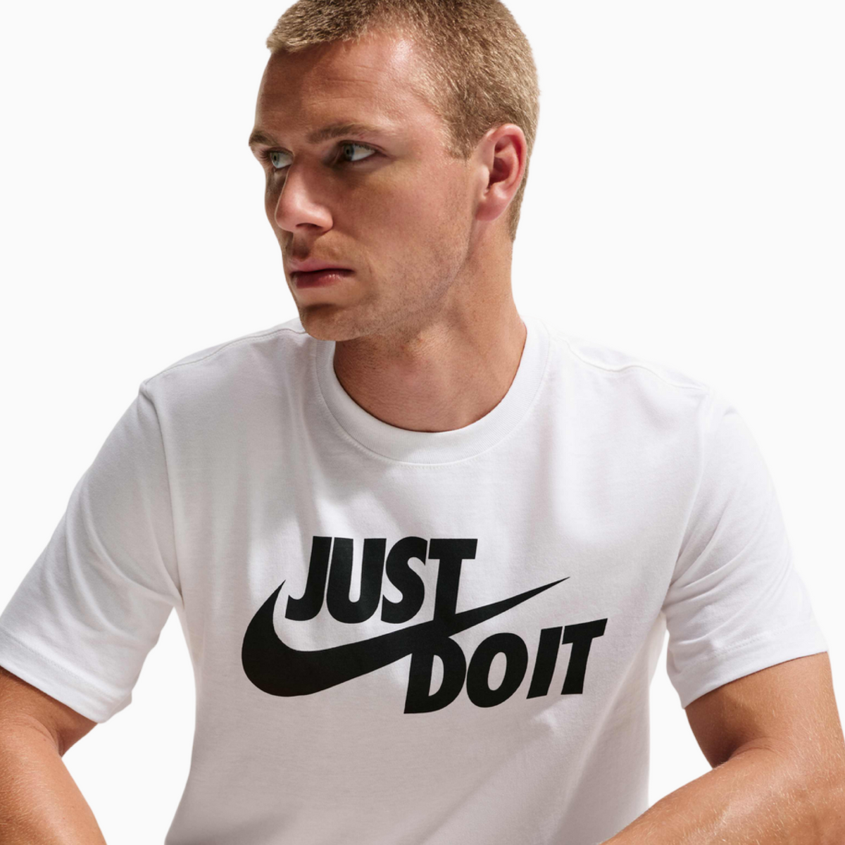 Мъжка тениска Nike JDI Men T-shirt AR5006-100 Close-Up
