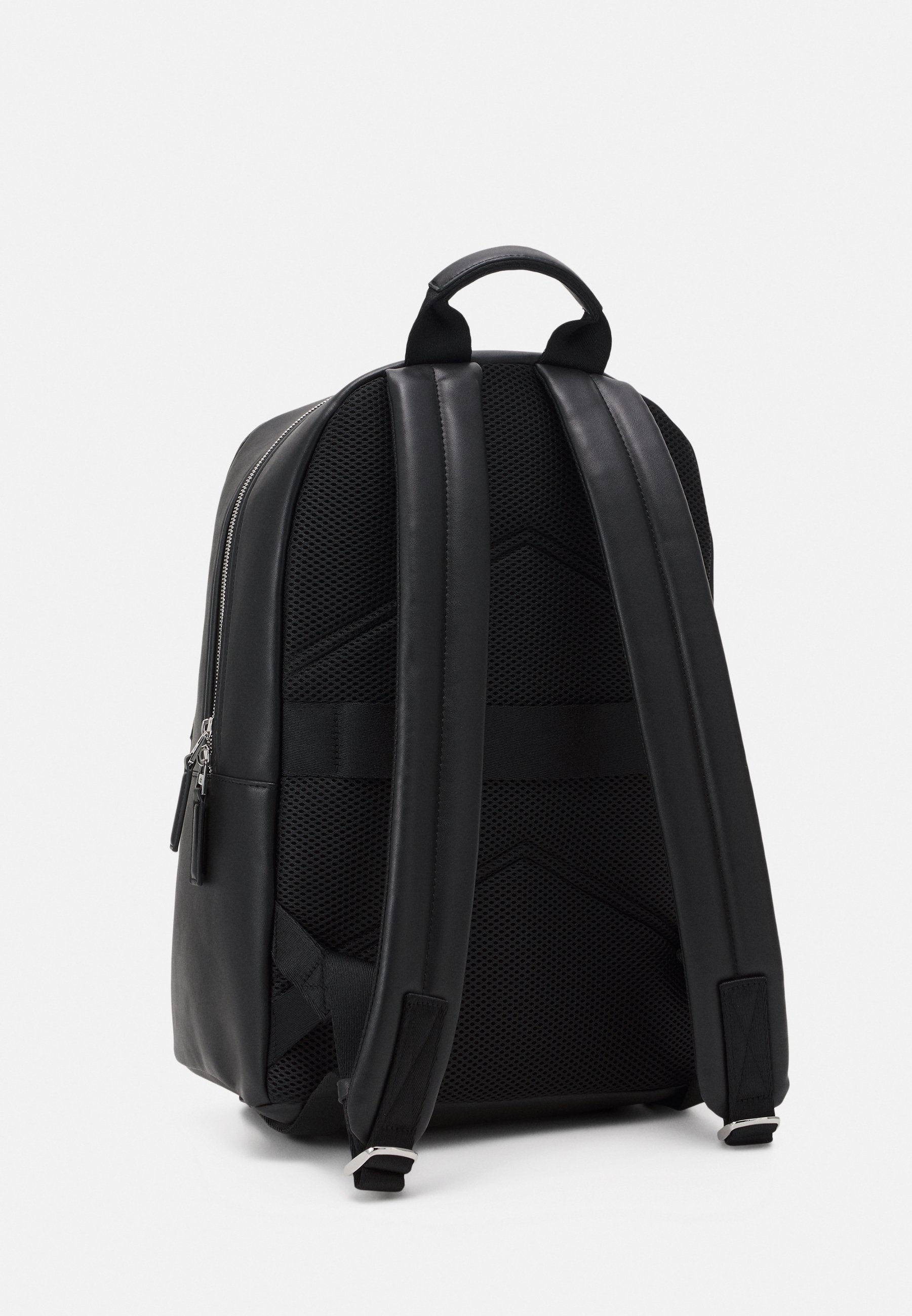 Мъжка раница Men’s rucksack Calvin Klein
K50K509230 Black back view