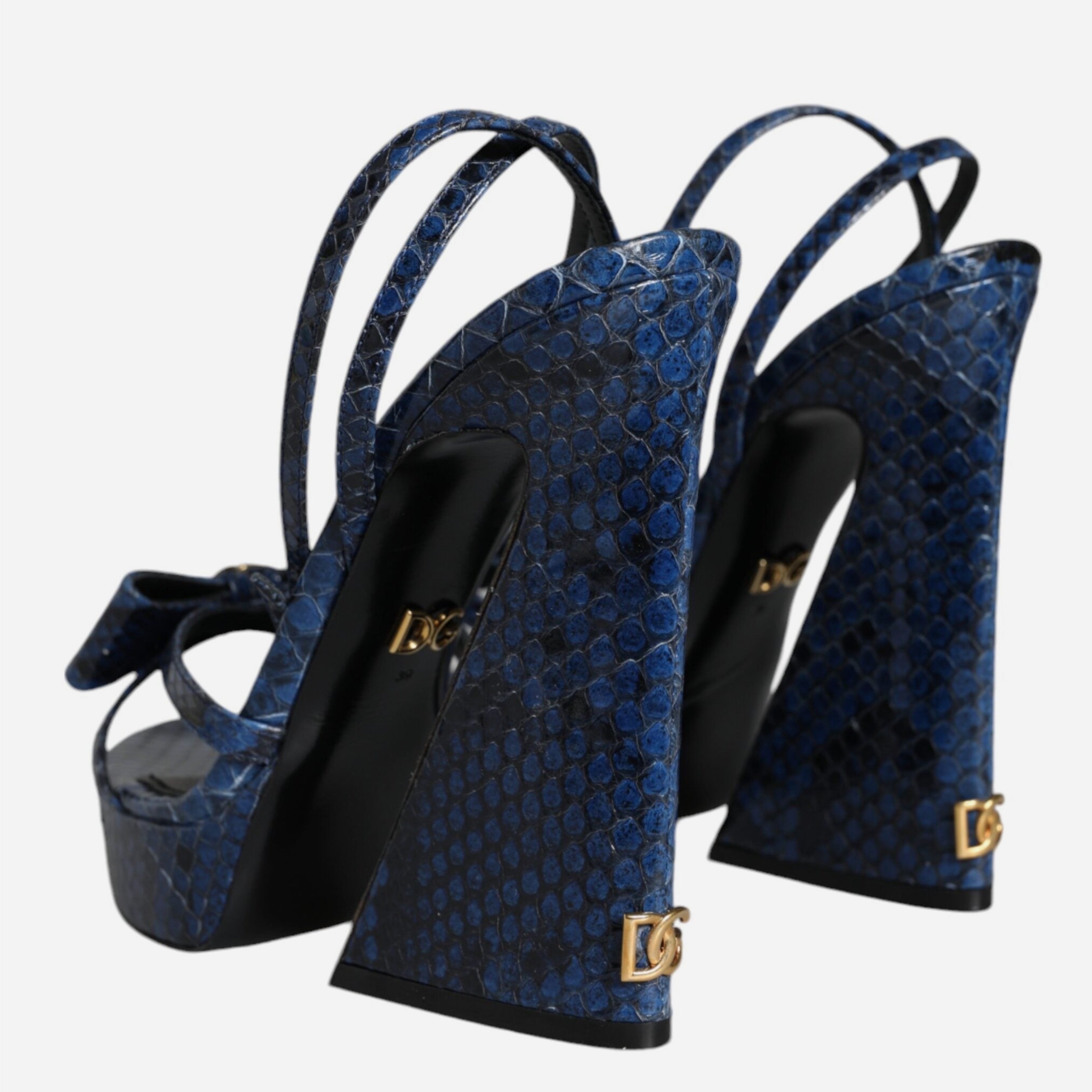 Дамски луксозни сини сандали на висок ток от кожа на питон DOLCE & GABBANA
Women’s Luxury Blue Python Leather Heels Sandals