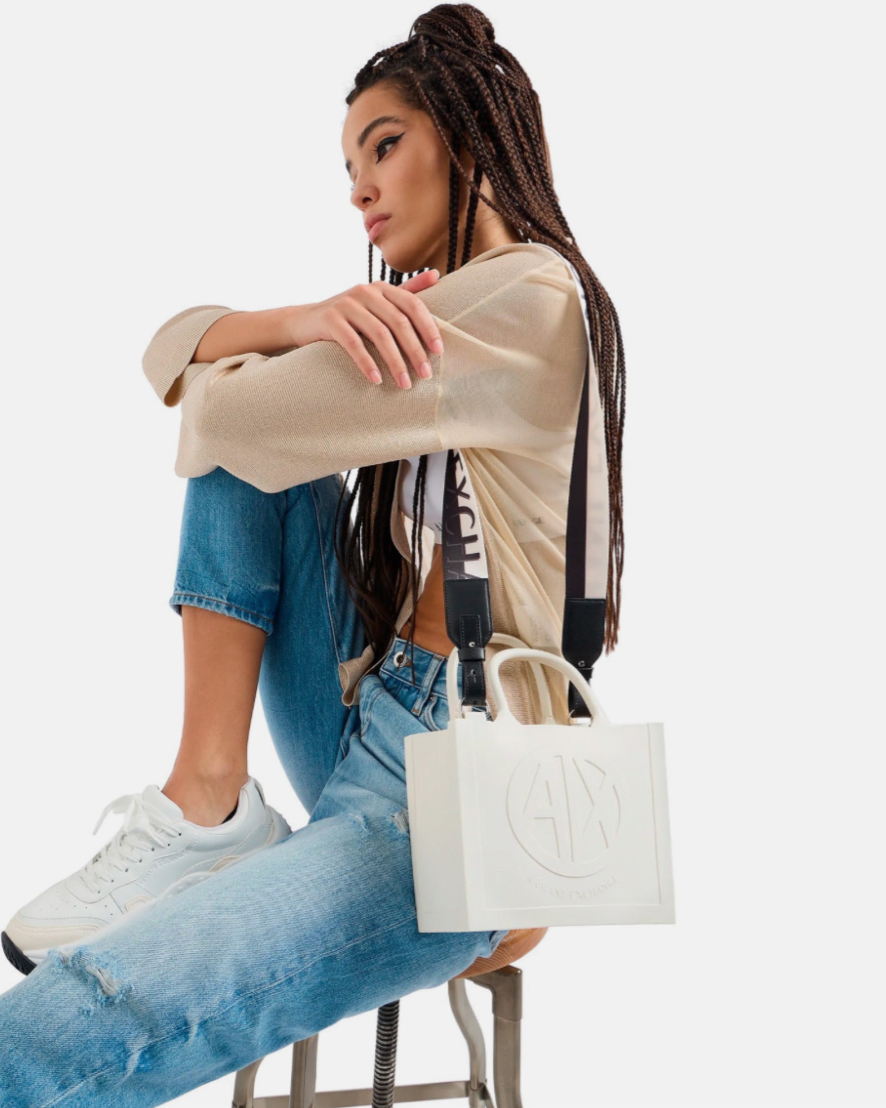 Дамска чанта Women’s Milky Bag Armani Exchange 949146 4R740 12911 Off White Lifestyle view