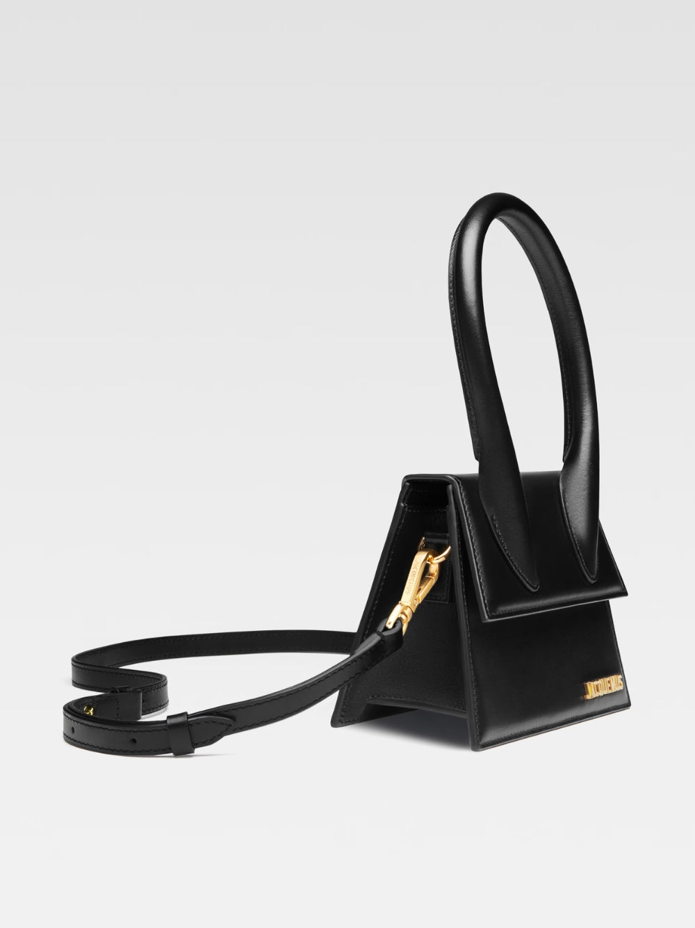 Jacquemus Le Chiquito Moyen Black Bag BAW00002BC01C01990 Side View