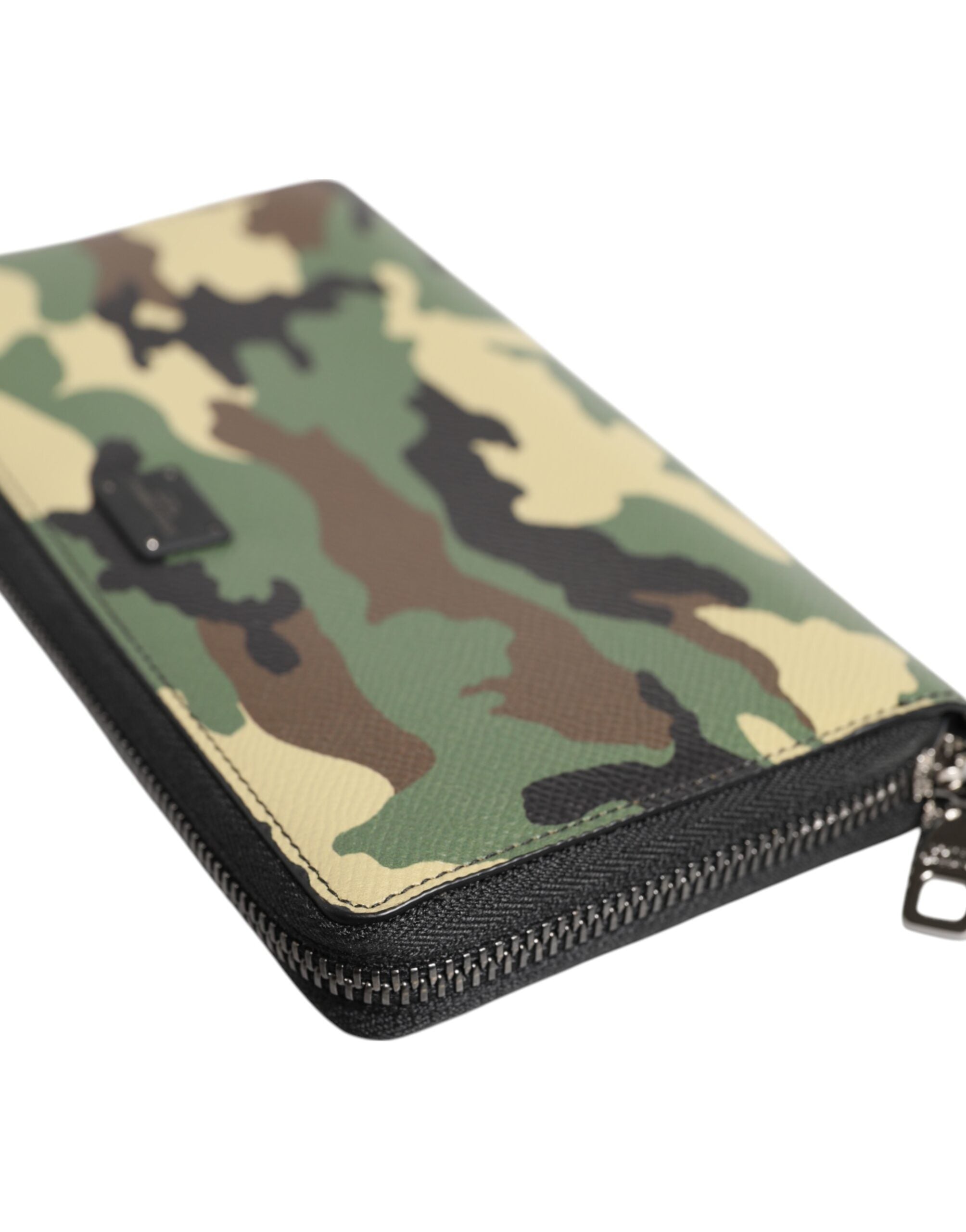 Мъжки камуфлажен клъч портфейл Men’s clutch wallet DOLCE & GABBANA BP1672 AZ657 HHK25 Camouflage angled view