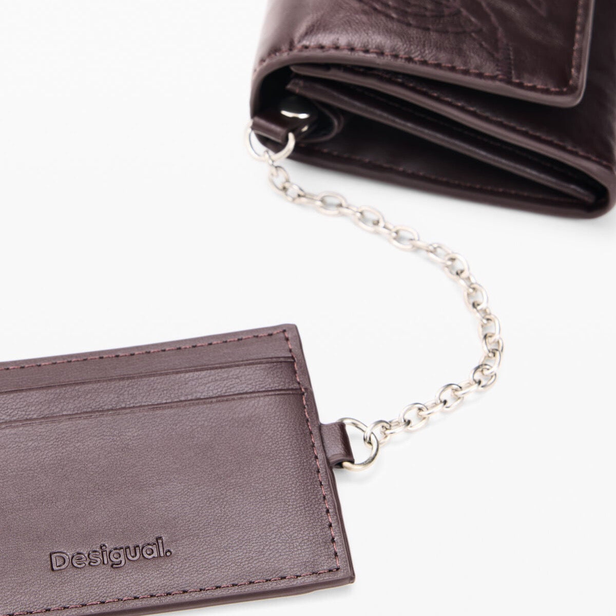 Дамско портмоне Desigual women’s wallet 26WAYP26 3006 Top view