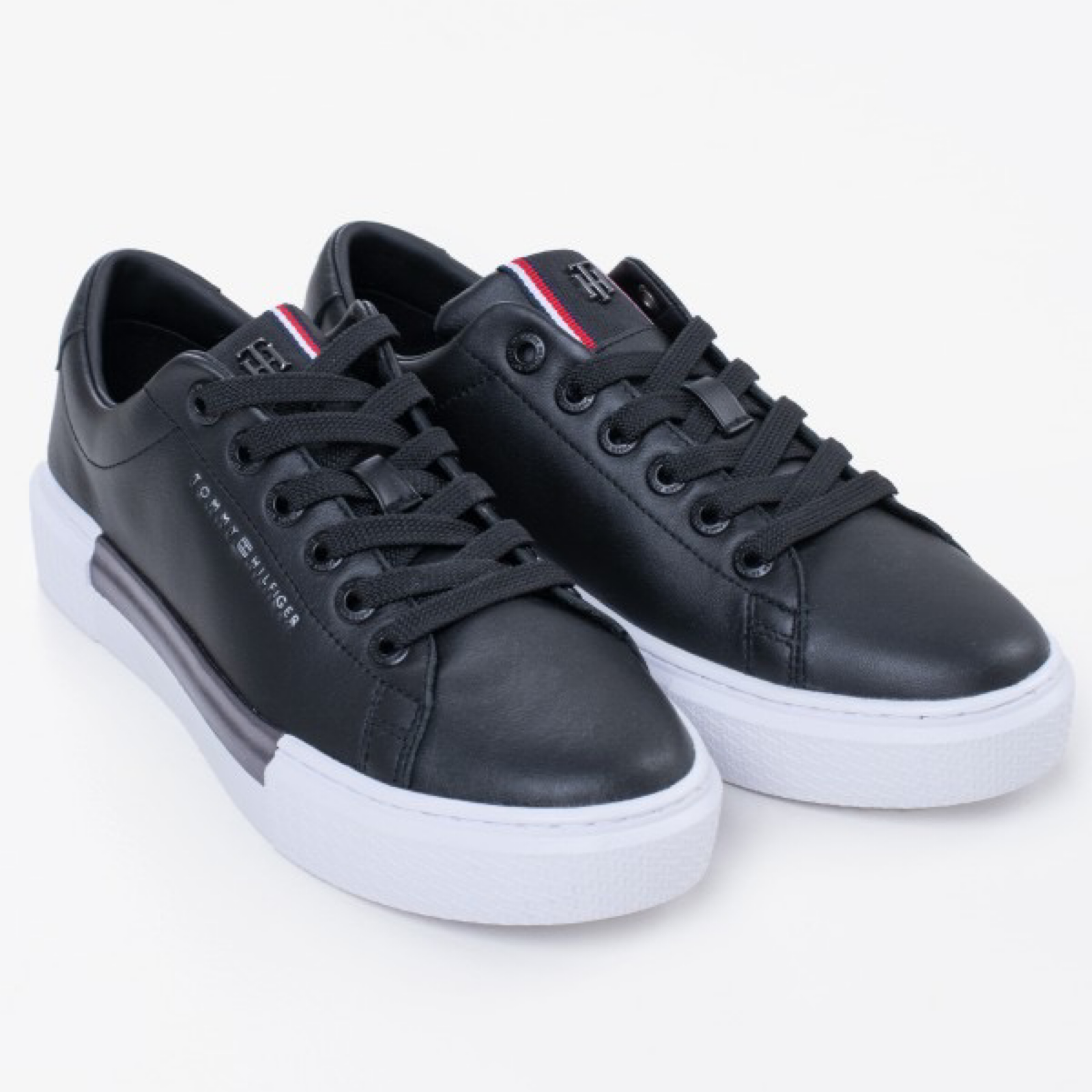 Дамски черни кецове Tommy Hilfiger FW0FW06075F Lateral View