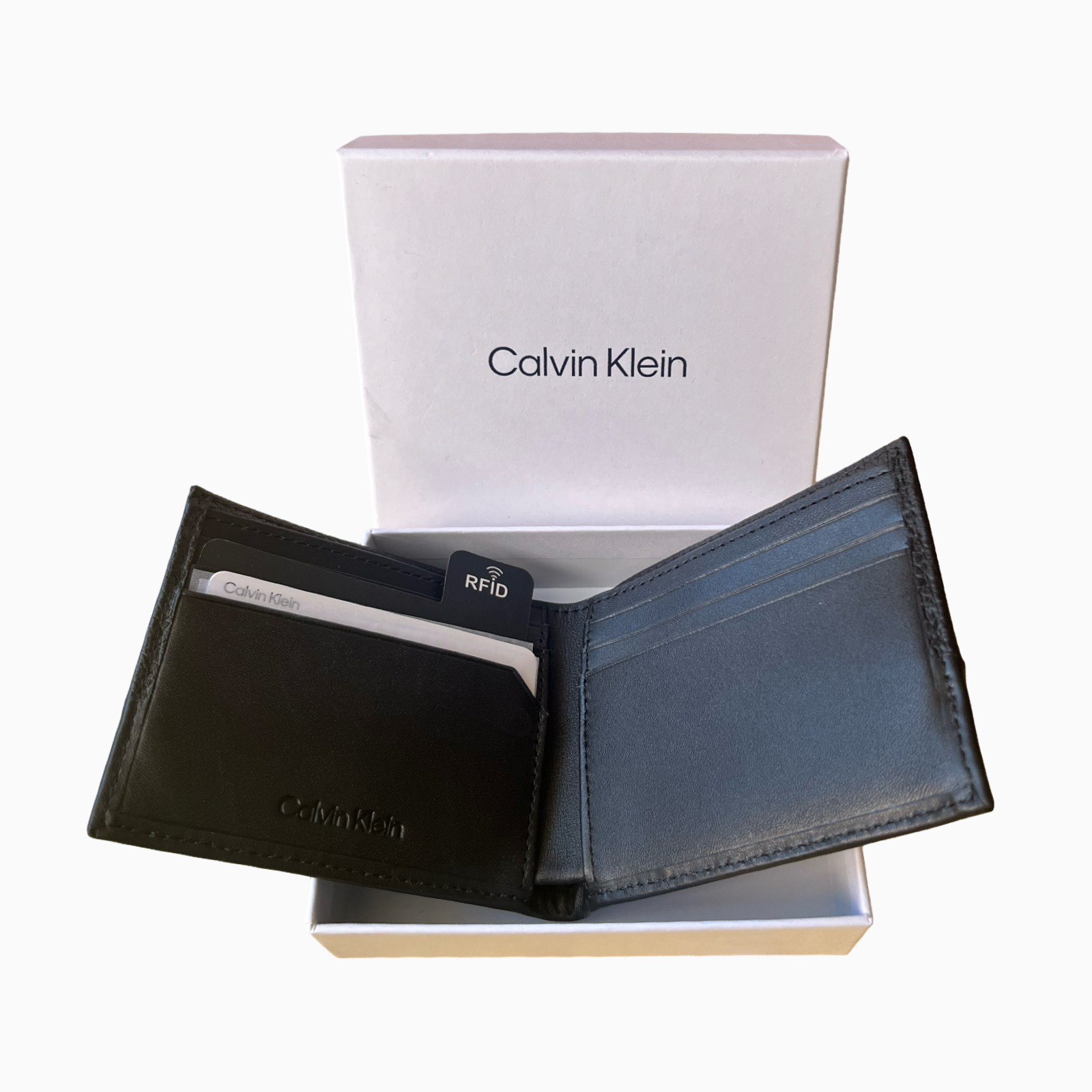 Мъжки портфейл без монетник Men’s wallet Calvin Klein K50K509182 BAX inside view