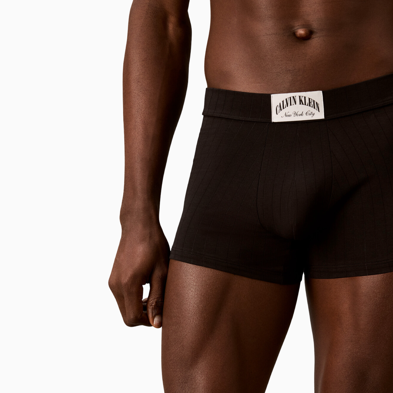 Мъжки боксерки Calvin Klein Men Boxers LV00NB4504 UB1 Close-Up