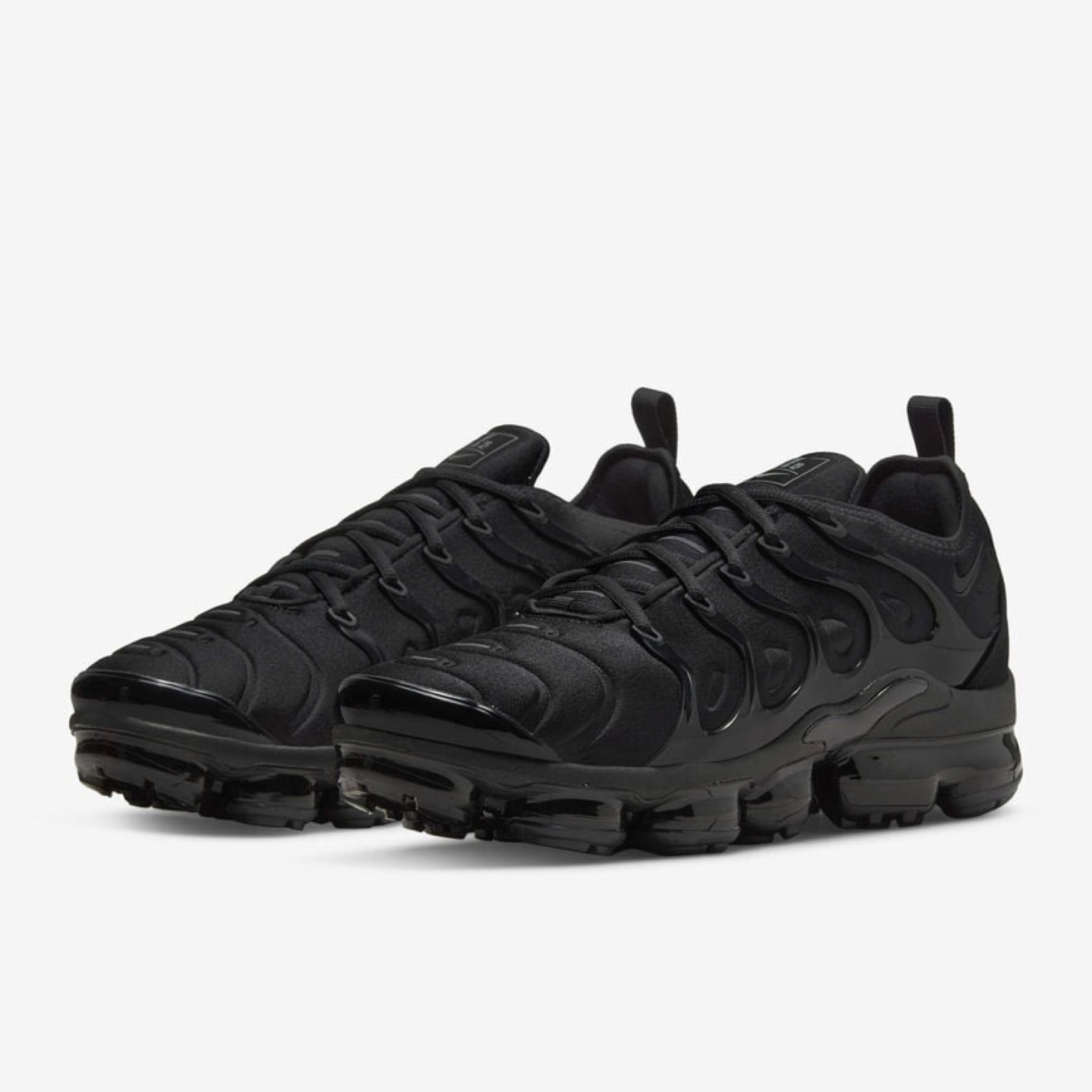 Мъжки маратонки Nike Air Max VaporMax Plus 924453-004 Men Sneakers Front View